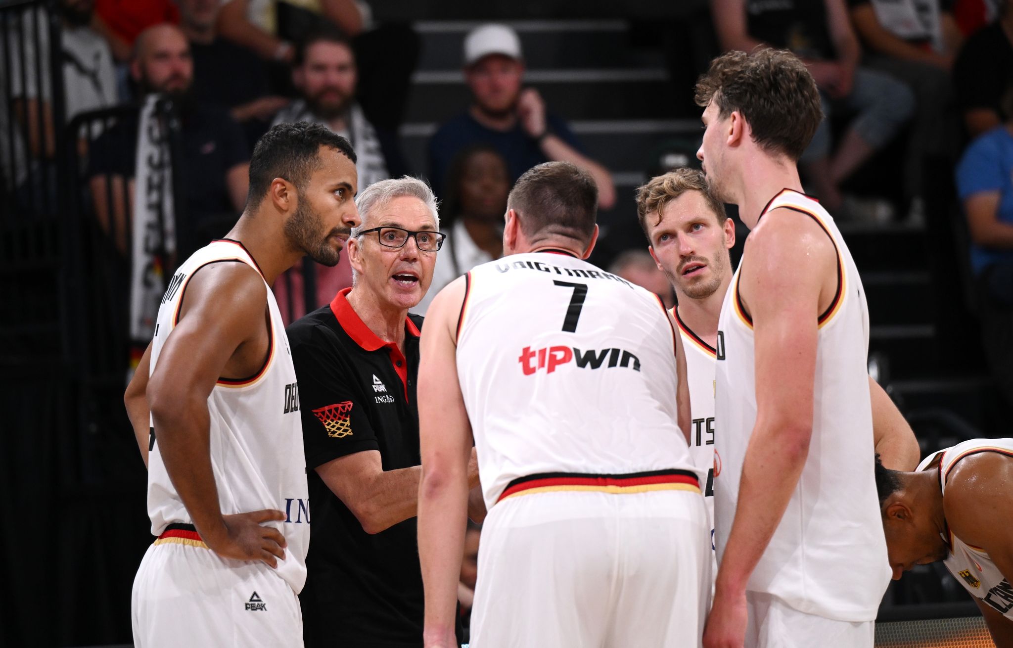 Die Deutschen Basketballer Unterlagen Kanada Im Testspiel Mit 112:113 Nach Verlängerung.