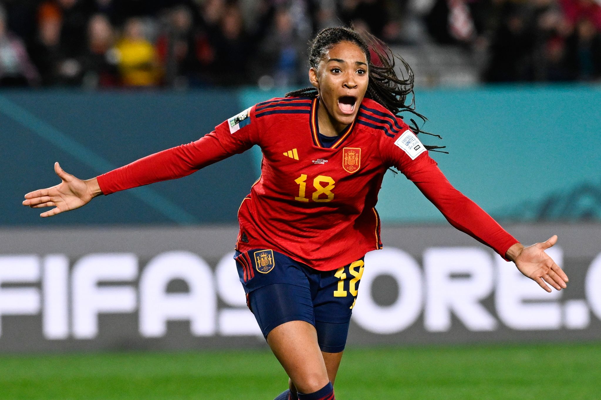 Die Spanierinnen Setzen Auf Salma Paralluelo.