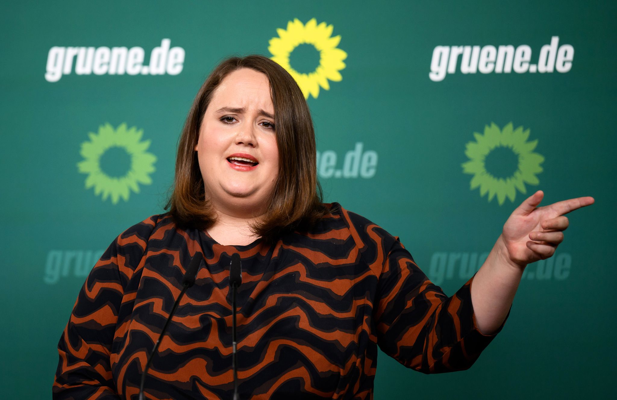 «Das Wachstumschancengesetz Und Die Kindergrundsicherung Werden Kommen», Sagt Grünen-Chefin Ricarda Lang.