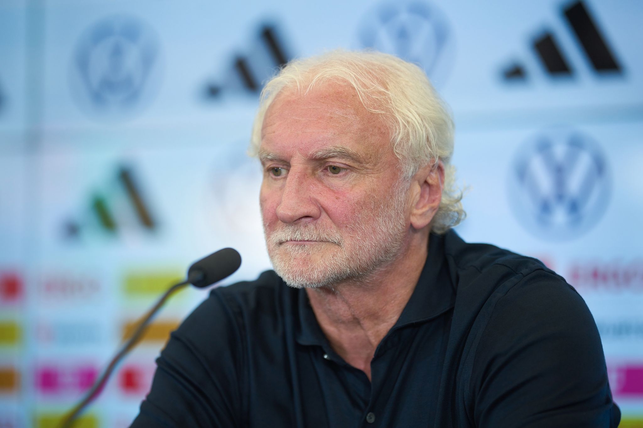Rudi Völler Rät Werder Bremens Niclas Füllkrug Bei Einem Möglichen Wechsel Auf Seine Einsatzchancen Zu Achten.