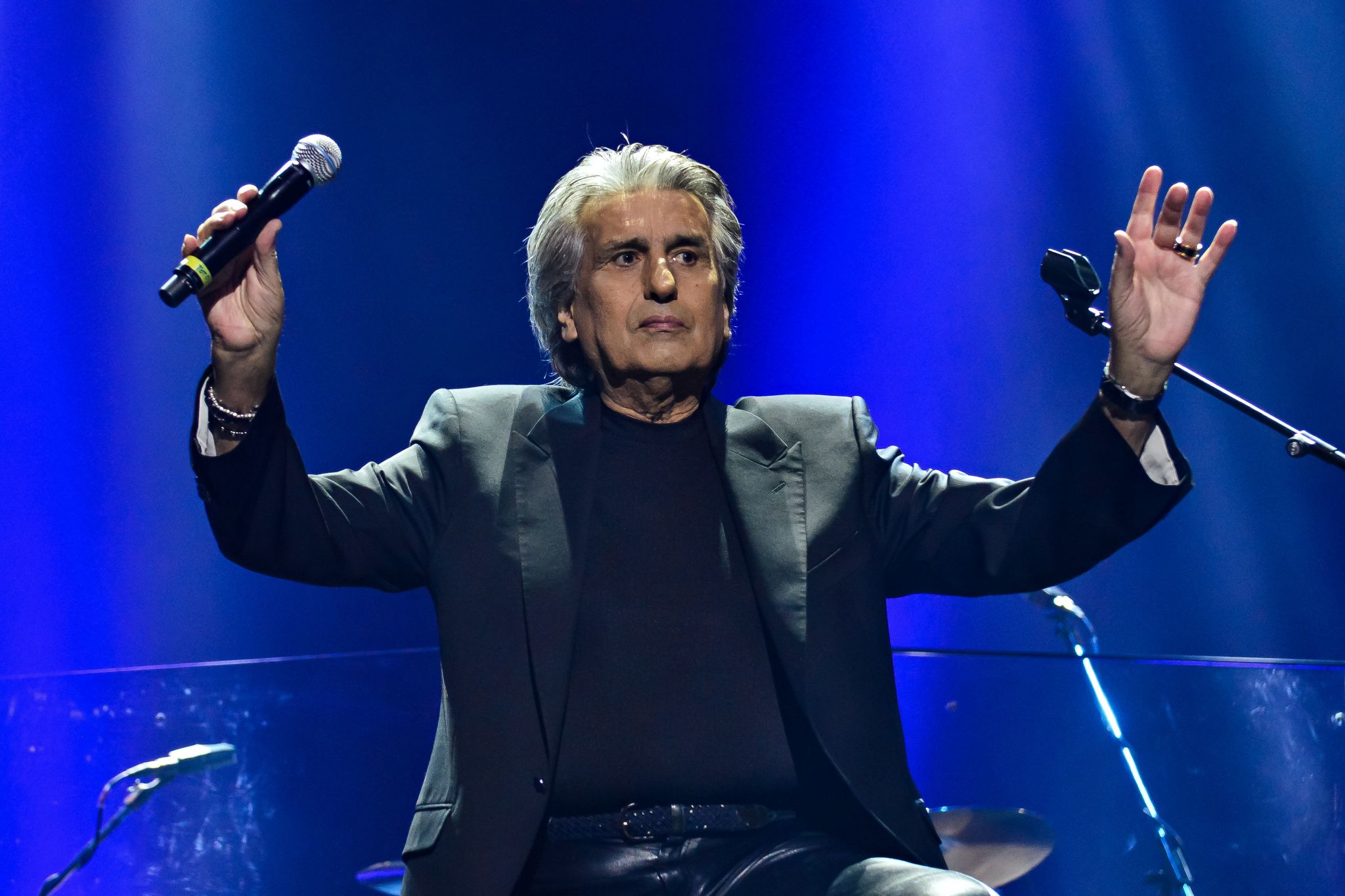 Der Italienische Sänger Toto Cutogno Starb Im Alter Von 80 Jahren In Mailand.