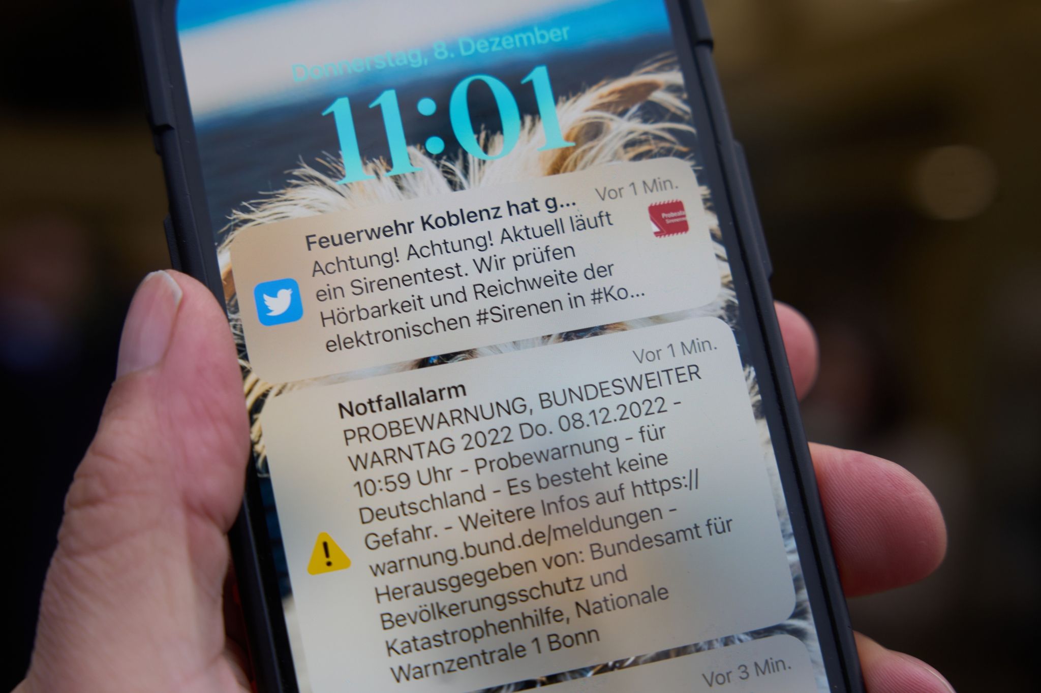 Seit Februar Warnen Behörden In Deutschland über Cell Broadcast Mit Einer Art SMS Vor Hochwasser, Großbränden Und Anderen Folgenschweren Ereignissen.