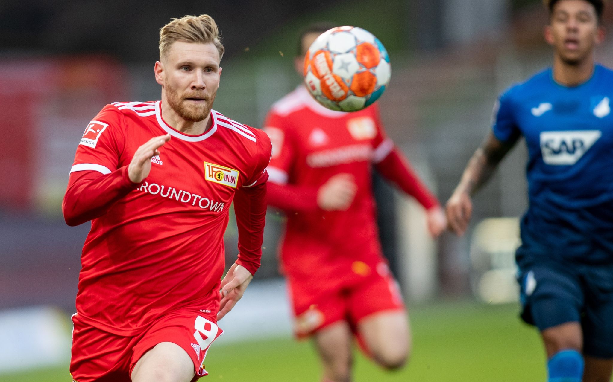 Andreas Voglsammer Von Union Berlin Läuft Zum Ball.