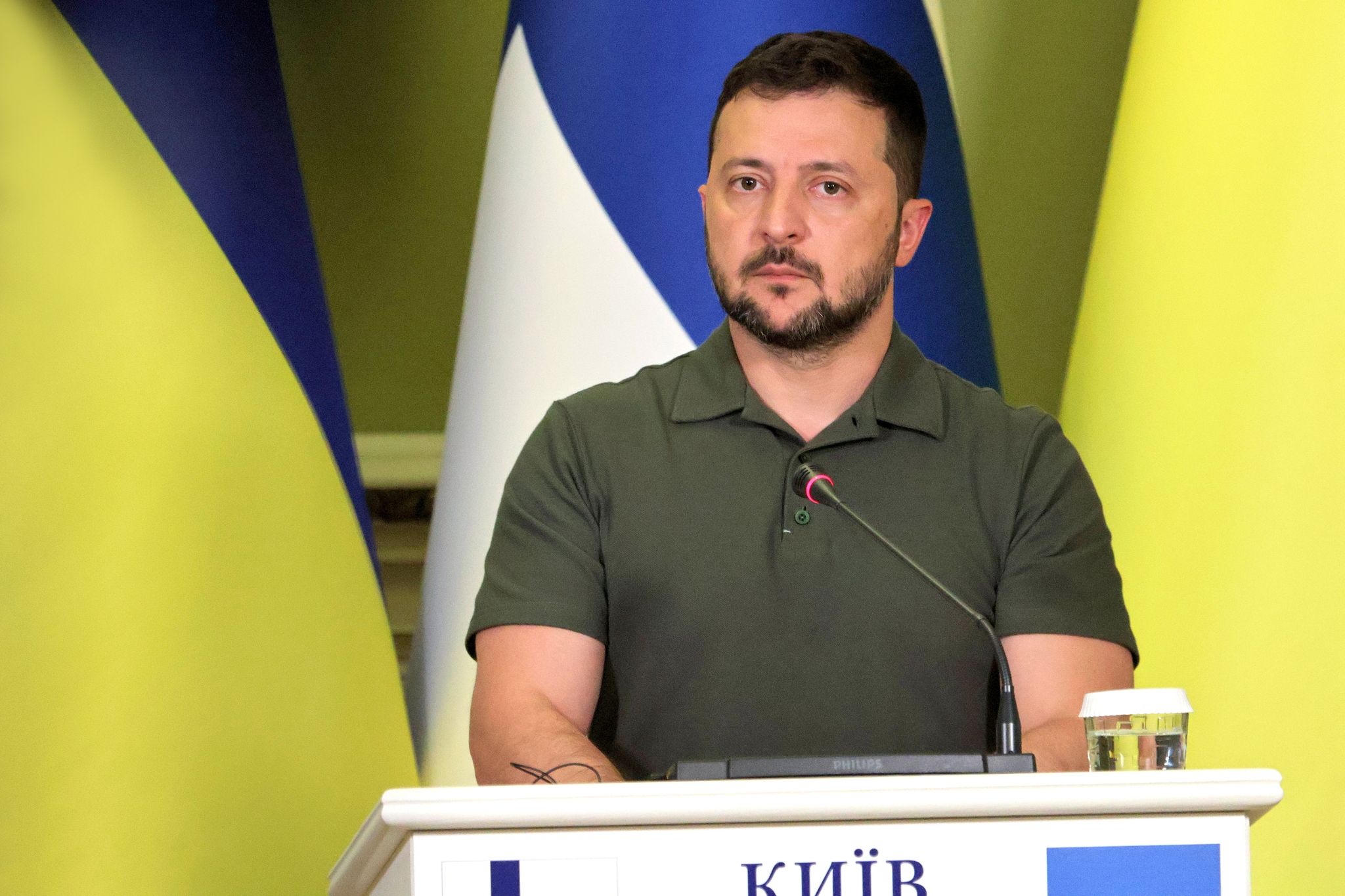 Der Ukrainische Präsident Wolodymyr Selenskyj Drängt Zur Eile Für Einen Einsatz Der Kampfjets Vom Typ F-16 Gegen Die Russische Aggression.