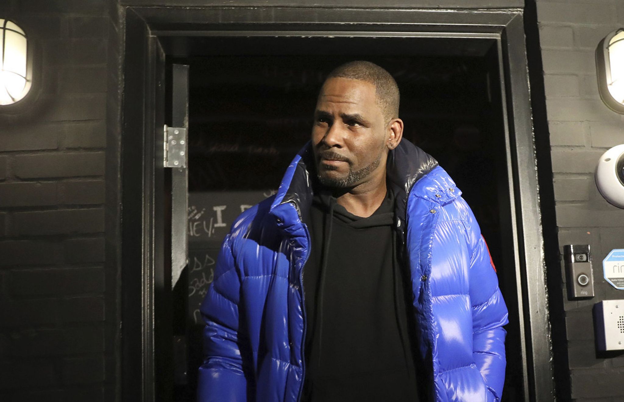 R. Kelly Sitzt Als Verurteilter Sexualstraftäter Im Gefängnis.