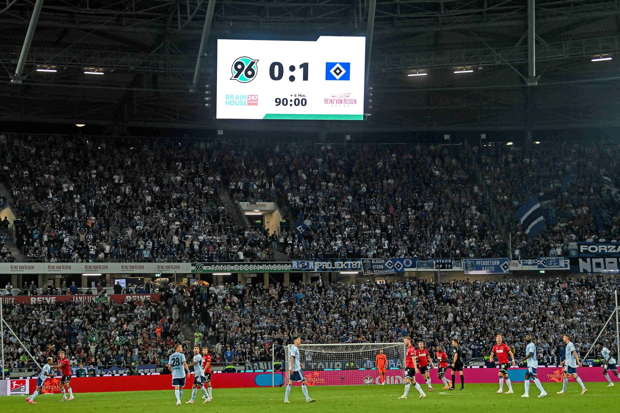 «Fingerzeig An Alle»: HSV Gewinnt Auch In Unterzahl