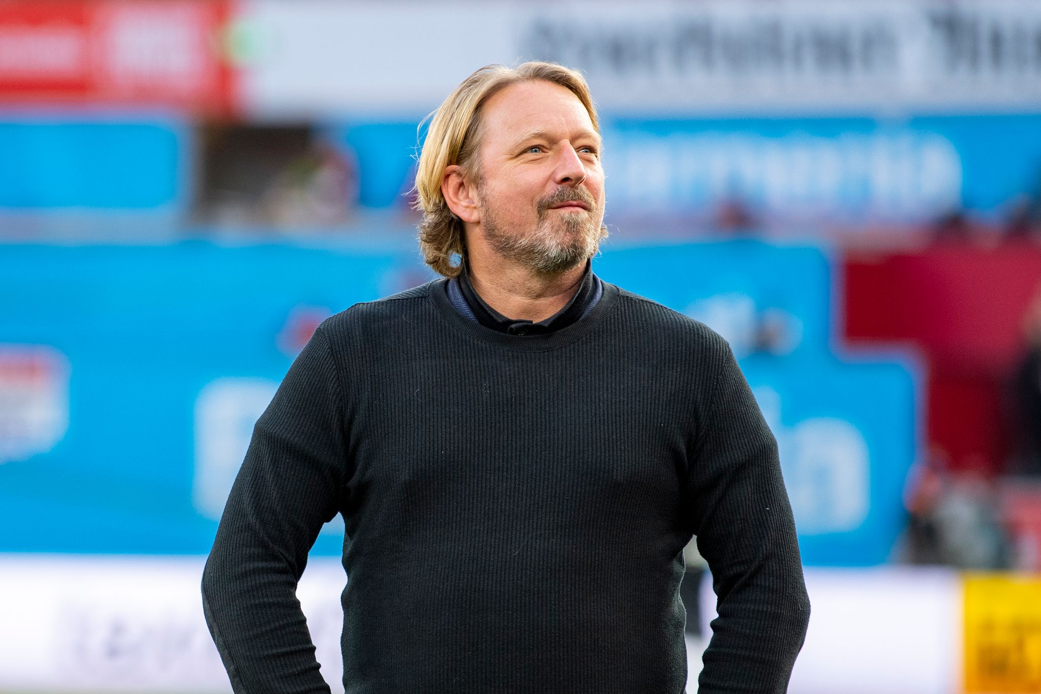 Sven Mislintat Würde Einen Offeneren Umgang Mit Finanzen Im Profifußball Begrüßen.