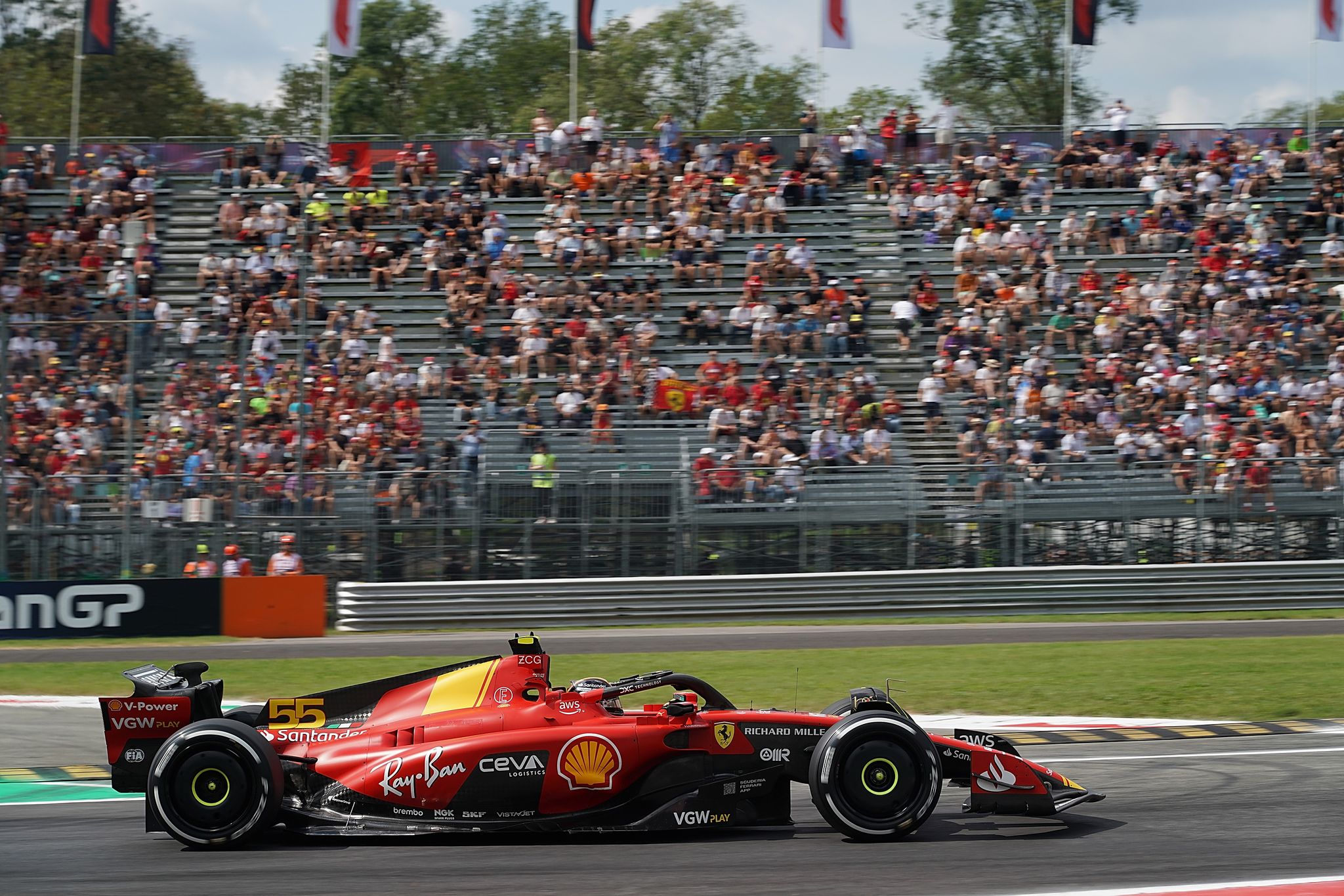 Sainz Verzückt Ferrari-Fans: Bestzeit In Monza
