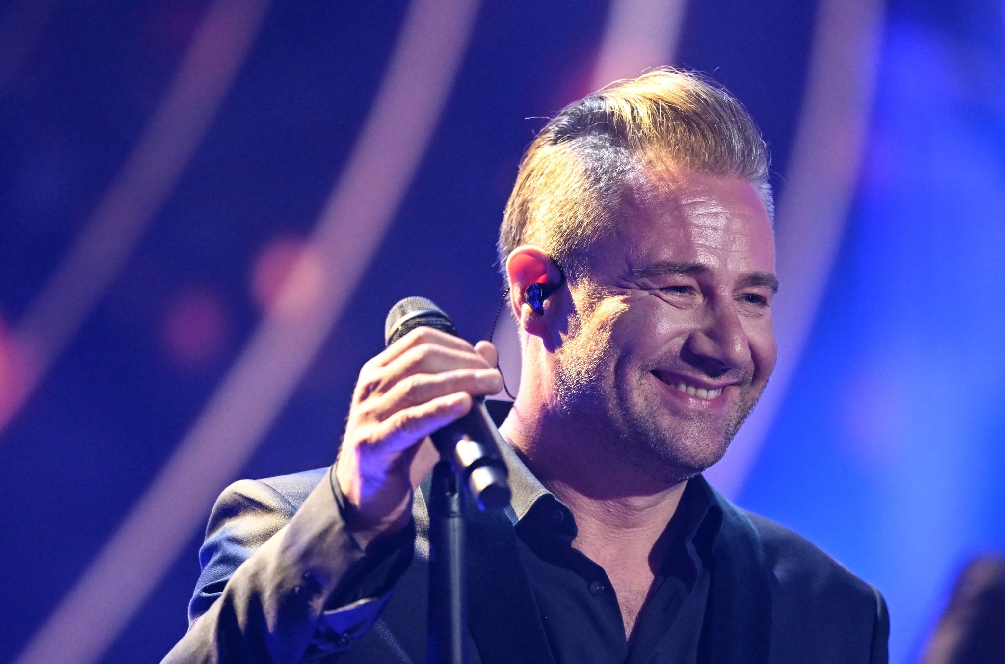 Sasha Gibt Hits Und Coversongs Ein Neues Gewand