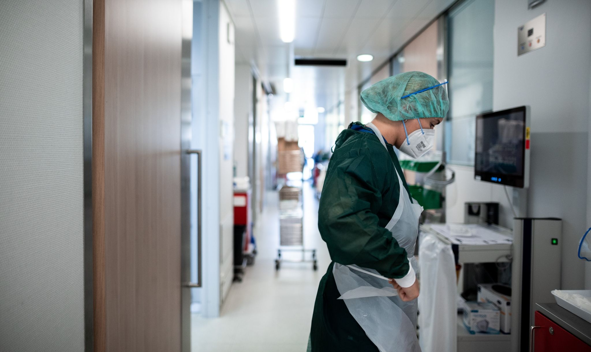 Der Personalmangel In Deutschen Krankenhäusern Könnte Im Herbst Bei Steigenden Coronazahlen Zum Problem Werden.