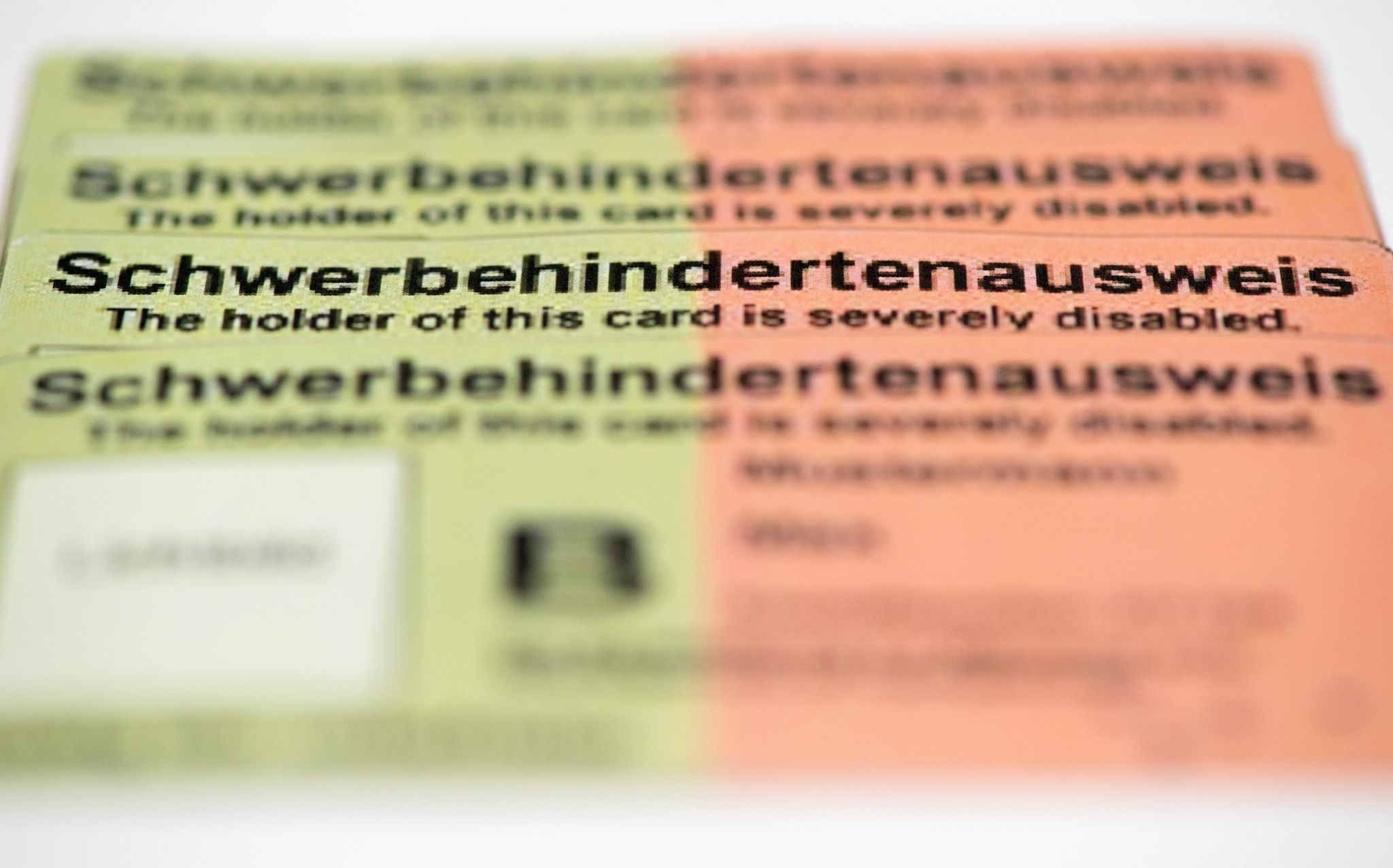 Der Europäischer Behindertenausweis Soll Besondere Bedingungen Und Vorzugsbehandlungen Bei öffentlichen Und Privaten Einrichtungen Ermöglichen.
