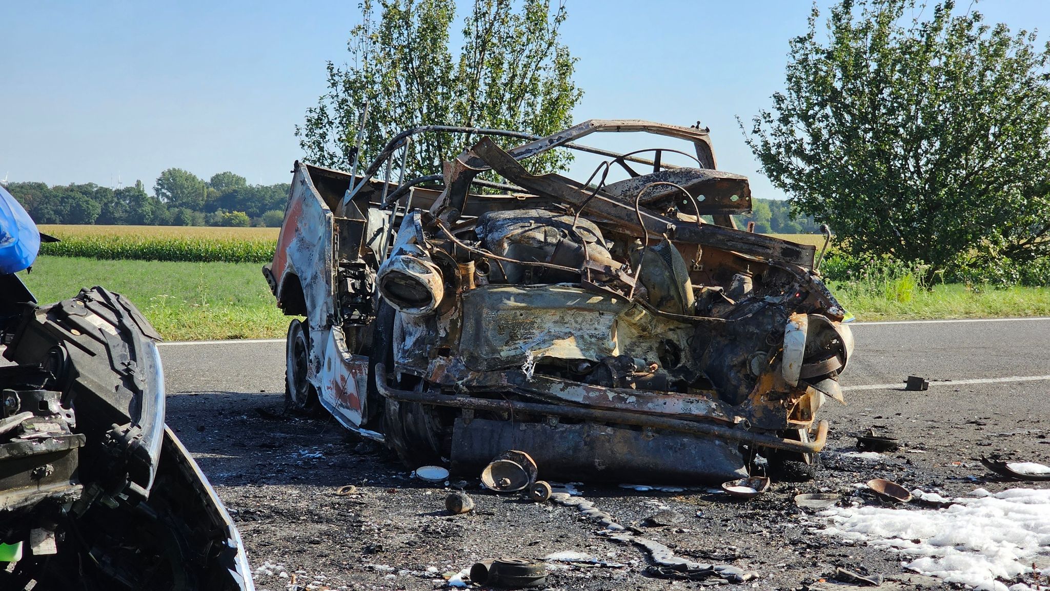 Drei Menschen Fanden Bei Einem Schweren Unfall Den Tod.