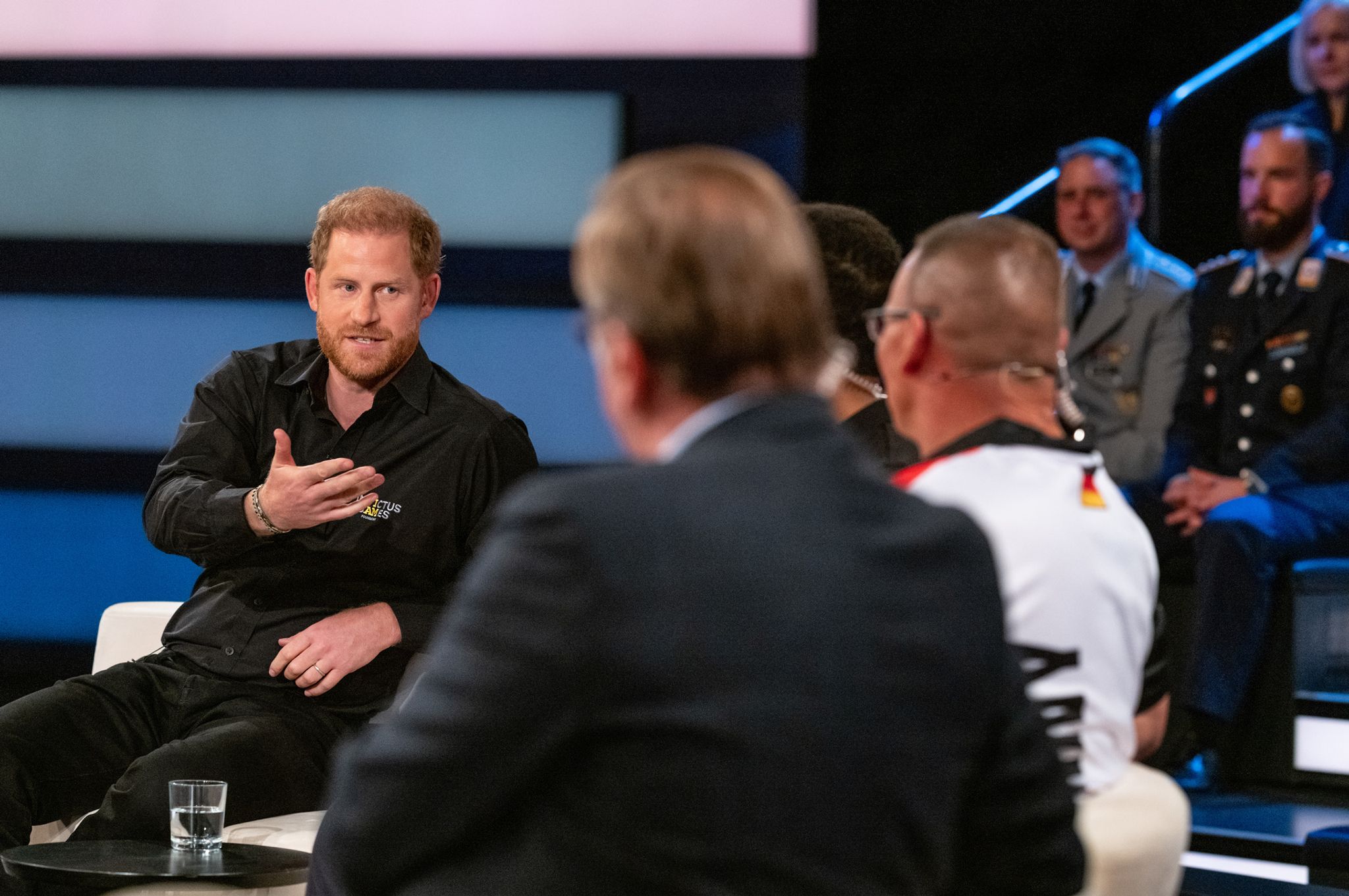Prinz Harry (l), Jens Niemeyer (r) Und Boris Pistorius Zu Gast In Der Fernsehsendung «das Aktuelle Sportstudio».