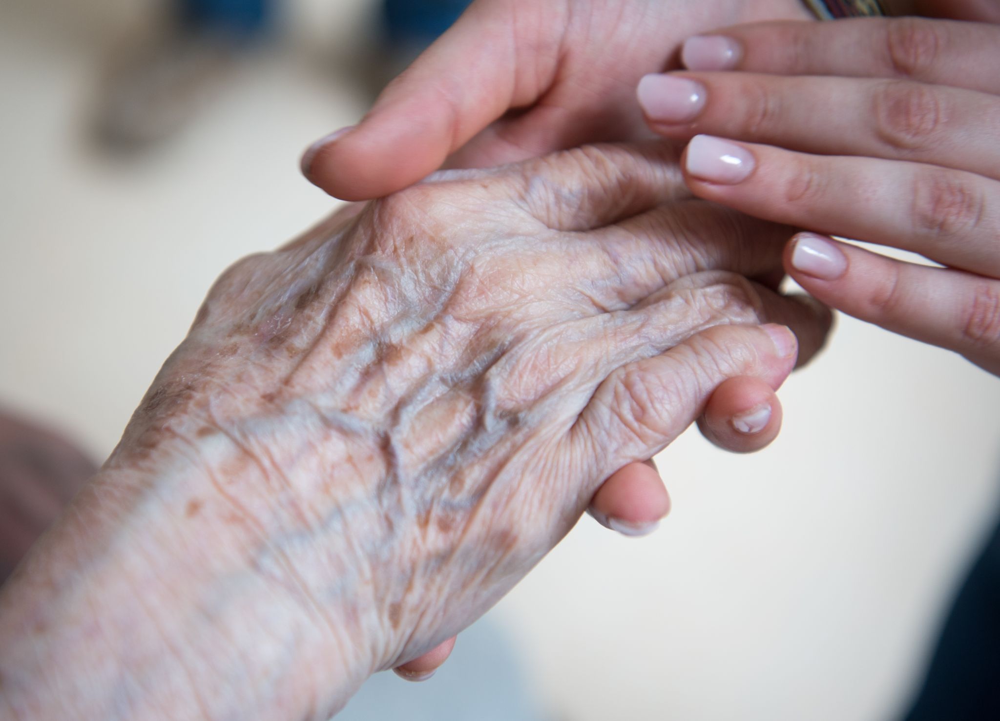 Patientenschützer: Mehr Hilfen Für Ältere Mit Depressionen
