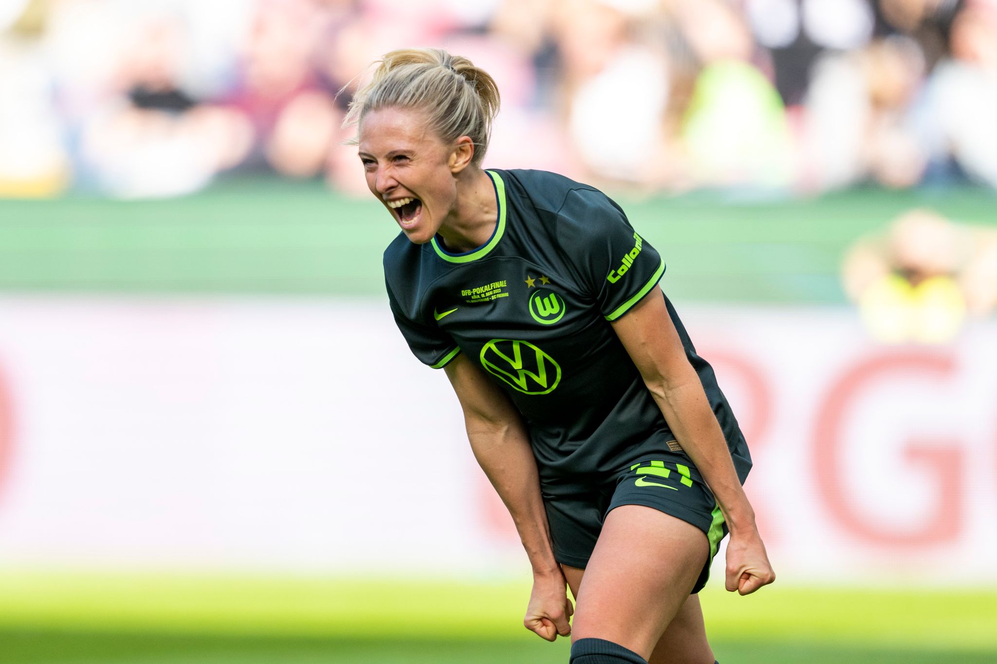 Blomqvist Hat Ihren Vertrag In Wolfsburg Verlängert.