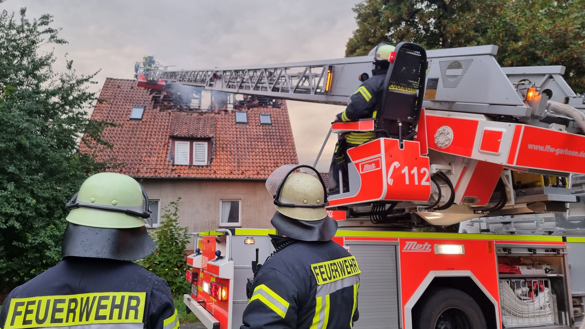 Dachstuhl In Garbsen In Brand Geraten