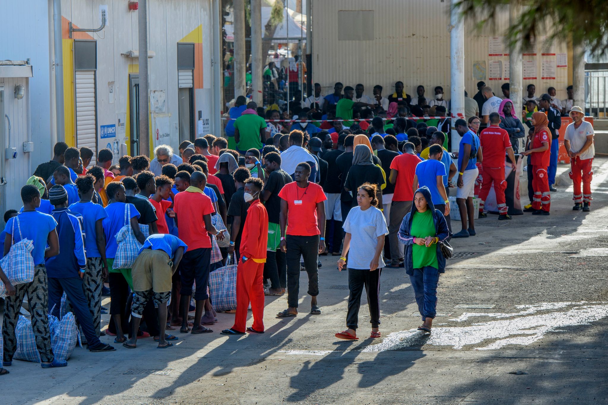 Migranten Auf Der Insel Lampedusa.