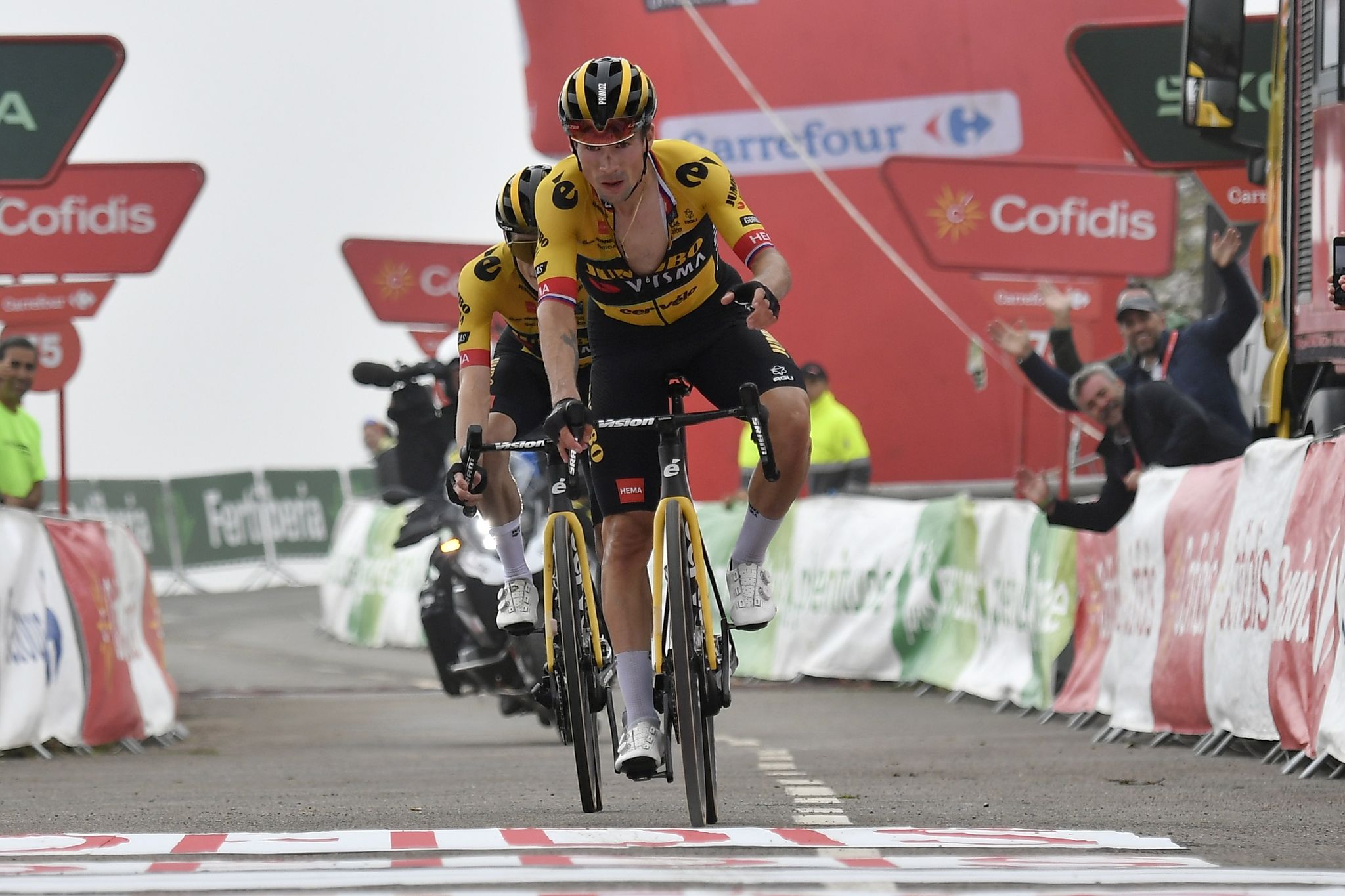 Primoz Roglic Setzte Sich Auf Der 17. Etappe Der Vuelta Durch.