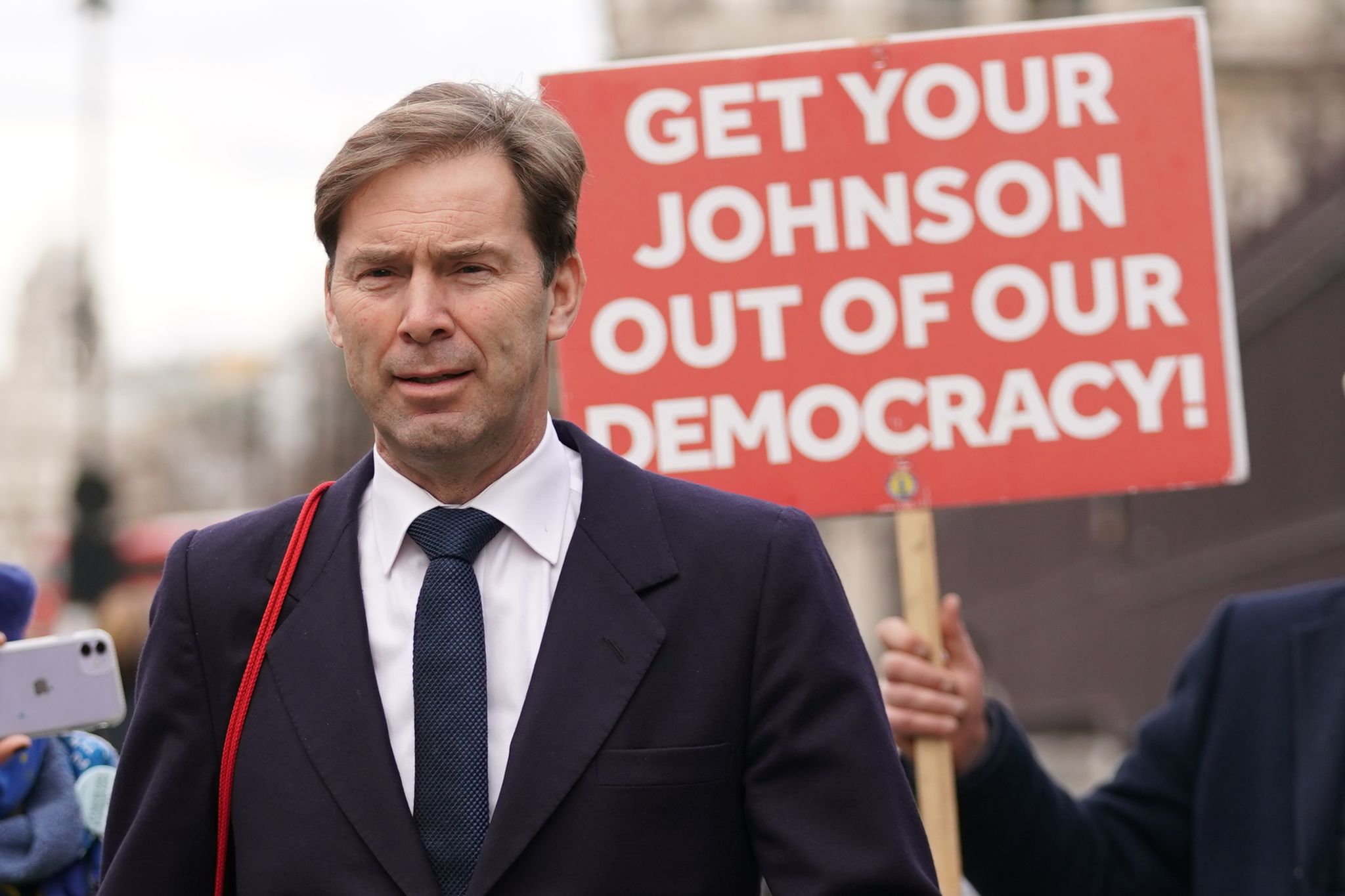 Der Konservative Abgeordnete Tobias Ellwood Hat Wegen Anhaltender Kritik Sein Amt Im Britischen Verteidigungsausschuss Niedergelegt.