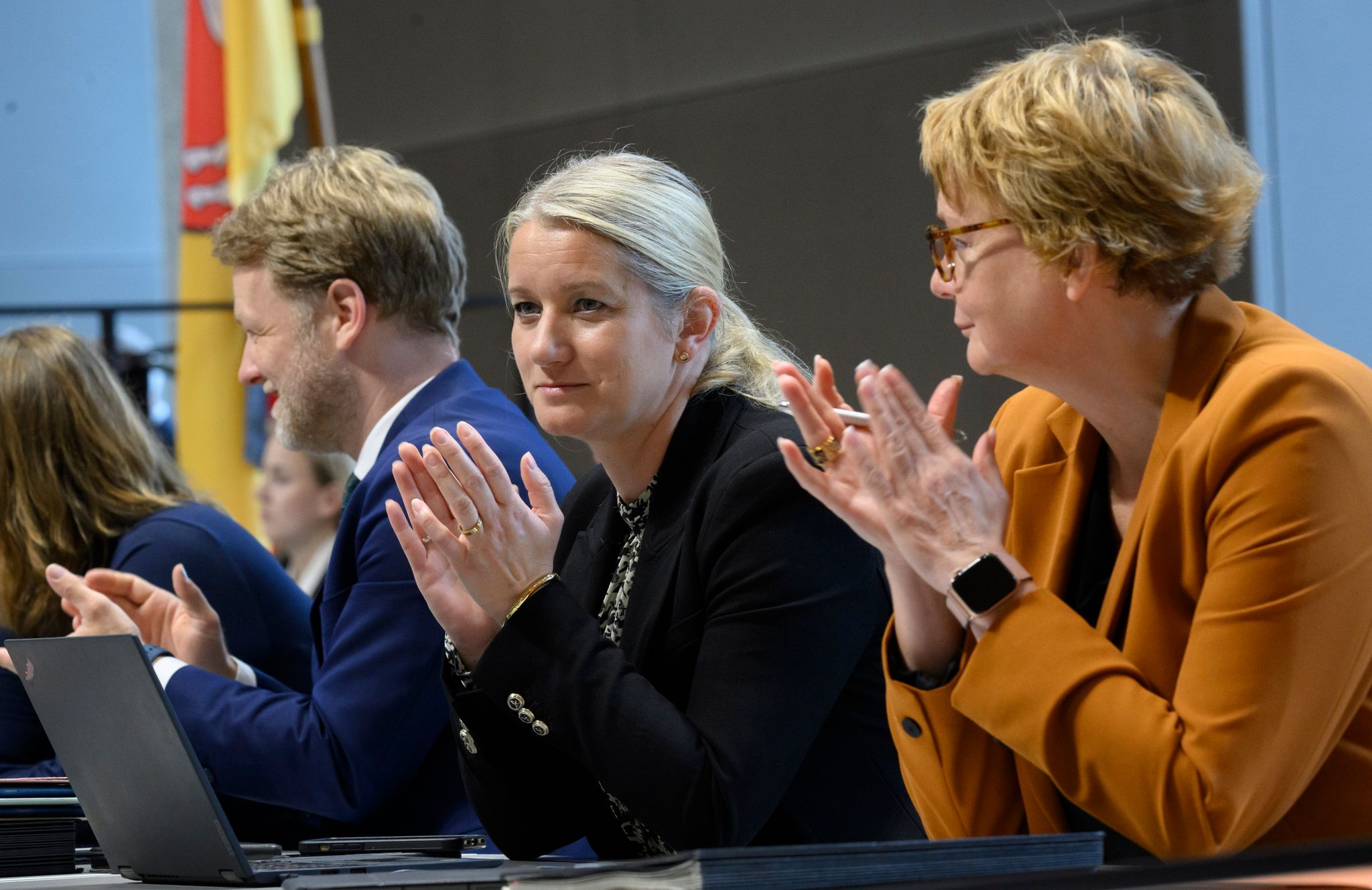 Finanzminister Gerald Heere (l-r), Justizministerin Kathrin Wahlmann Und Innenministerin Daniela Behrens Sitzen Im Niedersächsischen Landtag.