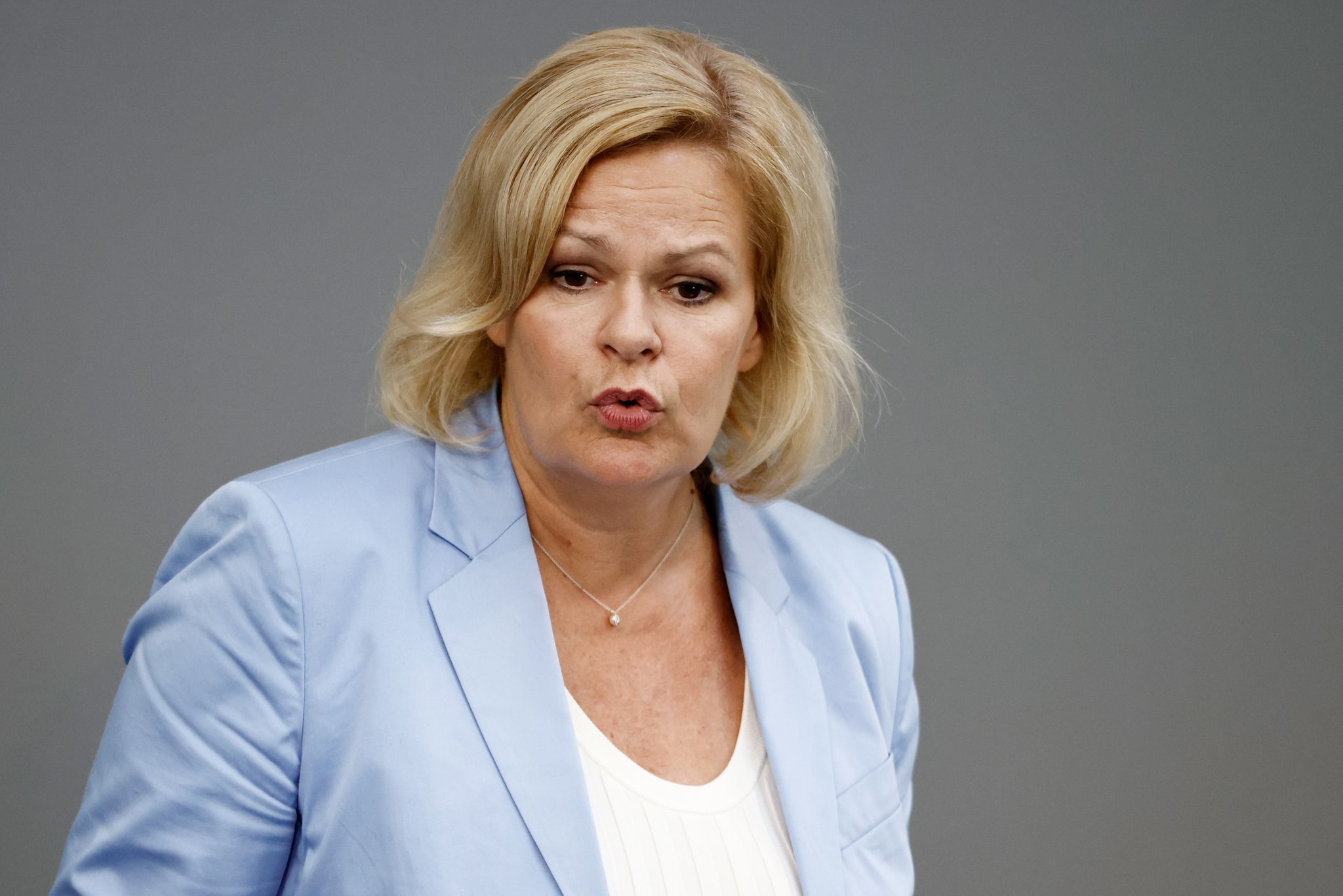«Wir Müssen Weiter Die Leben Vieler Menschen Schützen, Die Vor Putins Barbarischem Krieg Fliehen Mussten», Sagt Bundesinnenministerin Nancy Faeser (SPD).