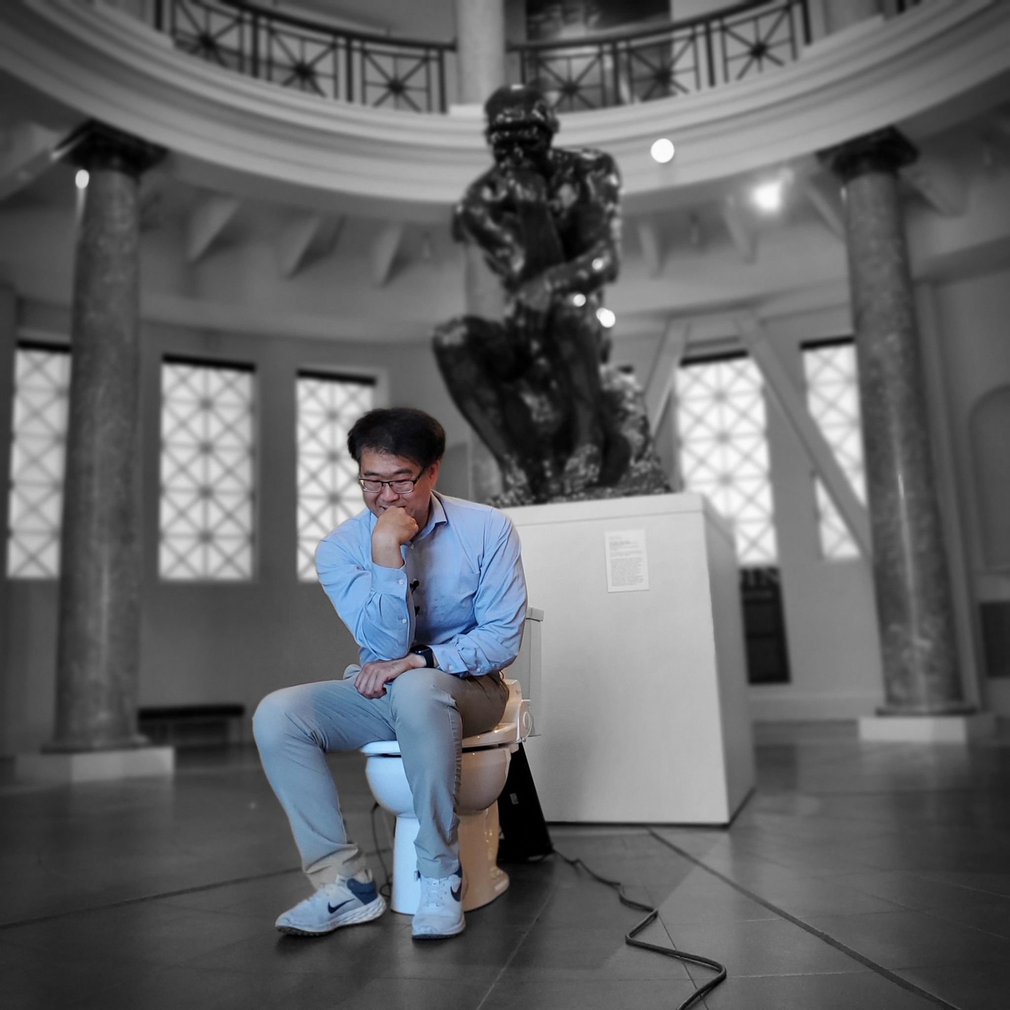 Der Südkoreanisch-amerikanischer Forscher Seung-min Park Bekommt Den Ig-Nobelpreis Für Sein «Stanford-Toilette» - Ein Klo, Das Die Von Menschen Ausgeschiedenen Substanzen Analysiert.
