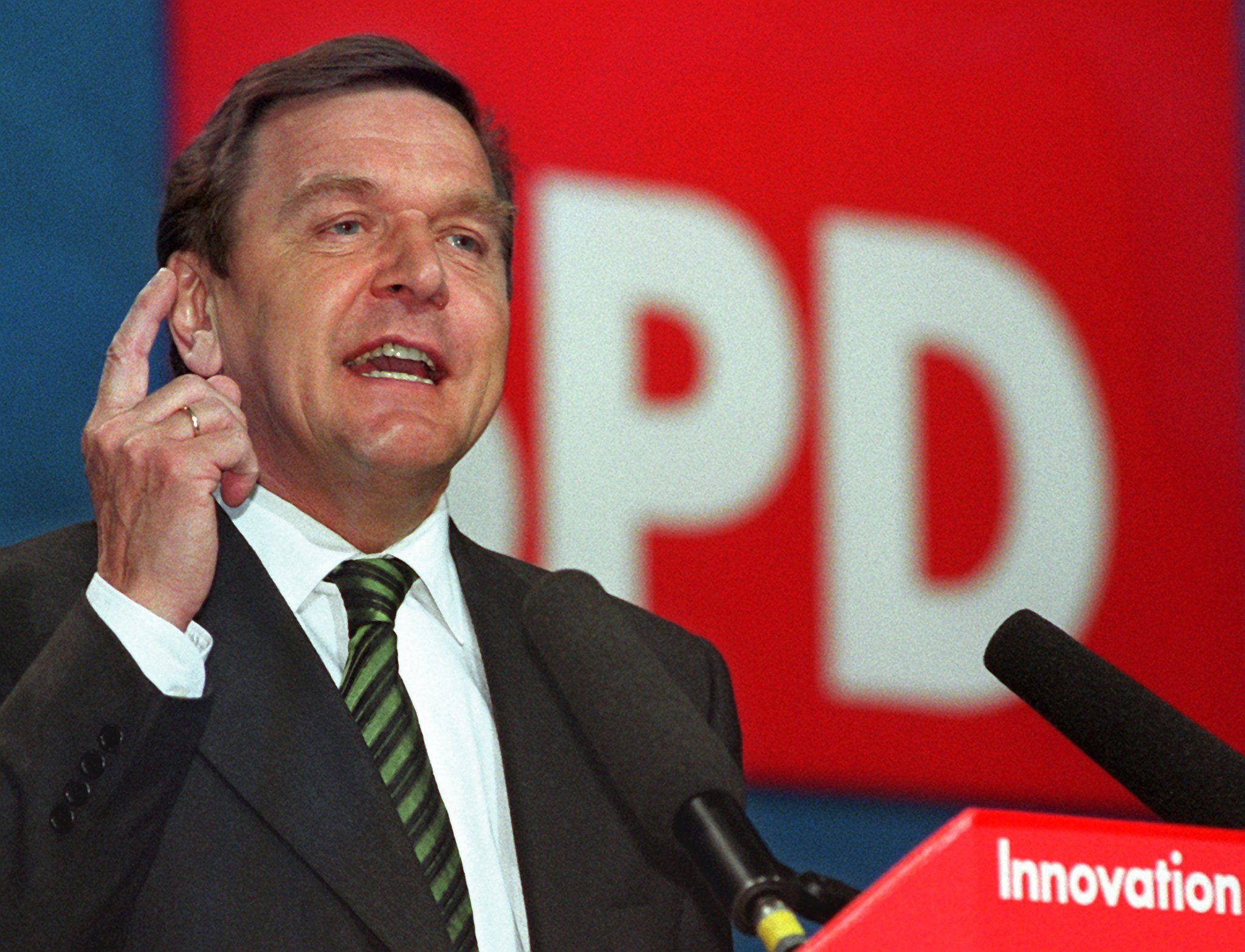 CDU Kritisiert Geplante Ehrung Für Gerhard Schröder