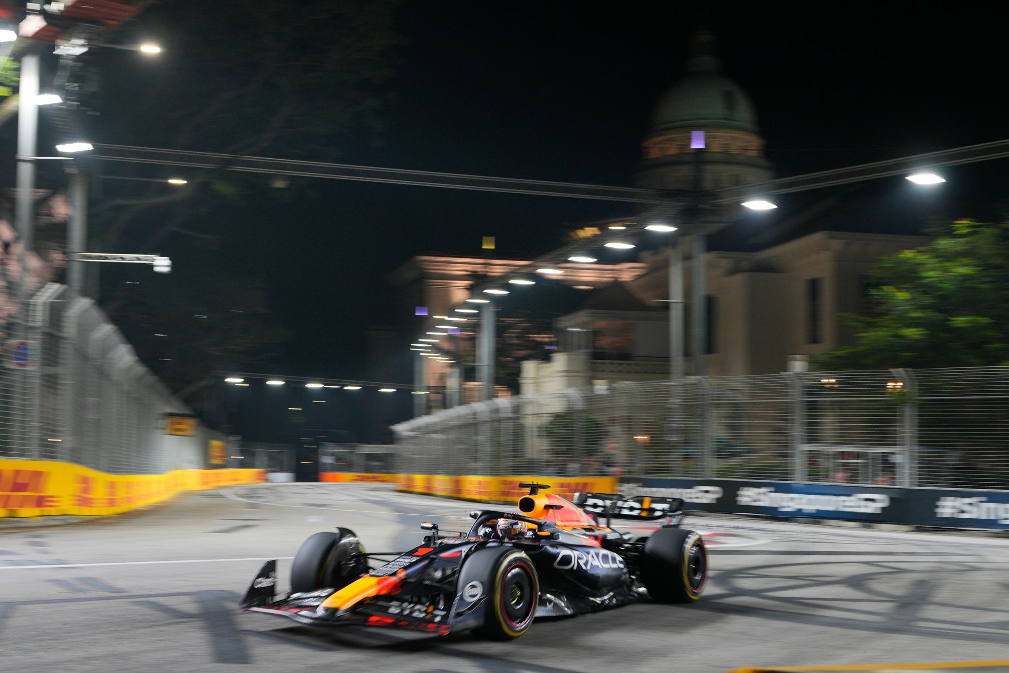 Max Verstappen Fuhr Im Training Zum Großen Preis Von Singapur Nur Hinterher.