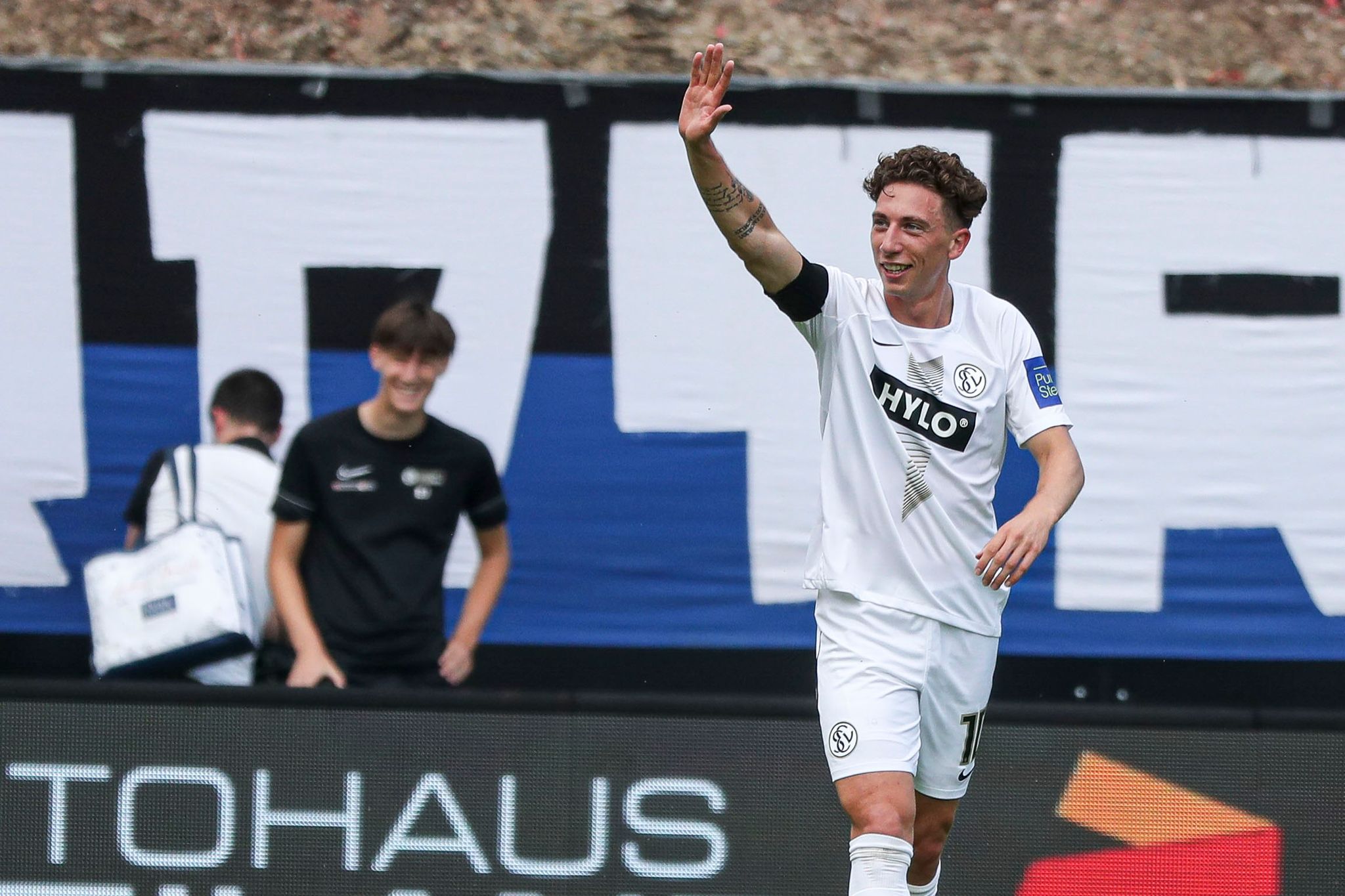 Der SV Elversberg Setzte Sich Gegen Den Aufstiegskandidaten Hamburger SV Durch.