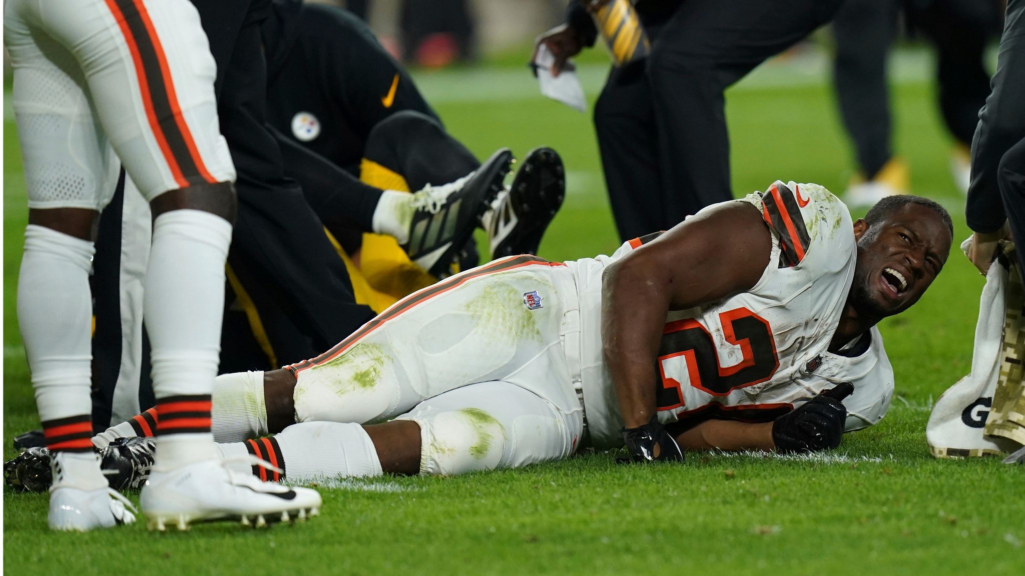 NFL-Star Chubb Nach Brutaler Szene Verletzt