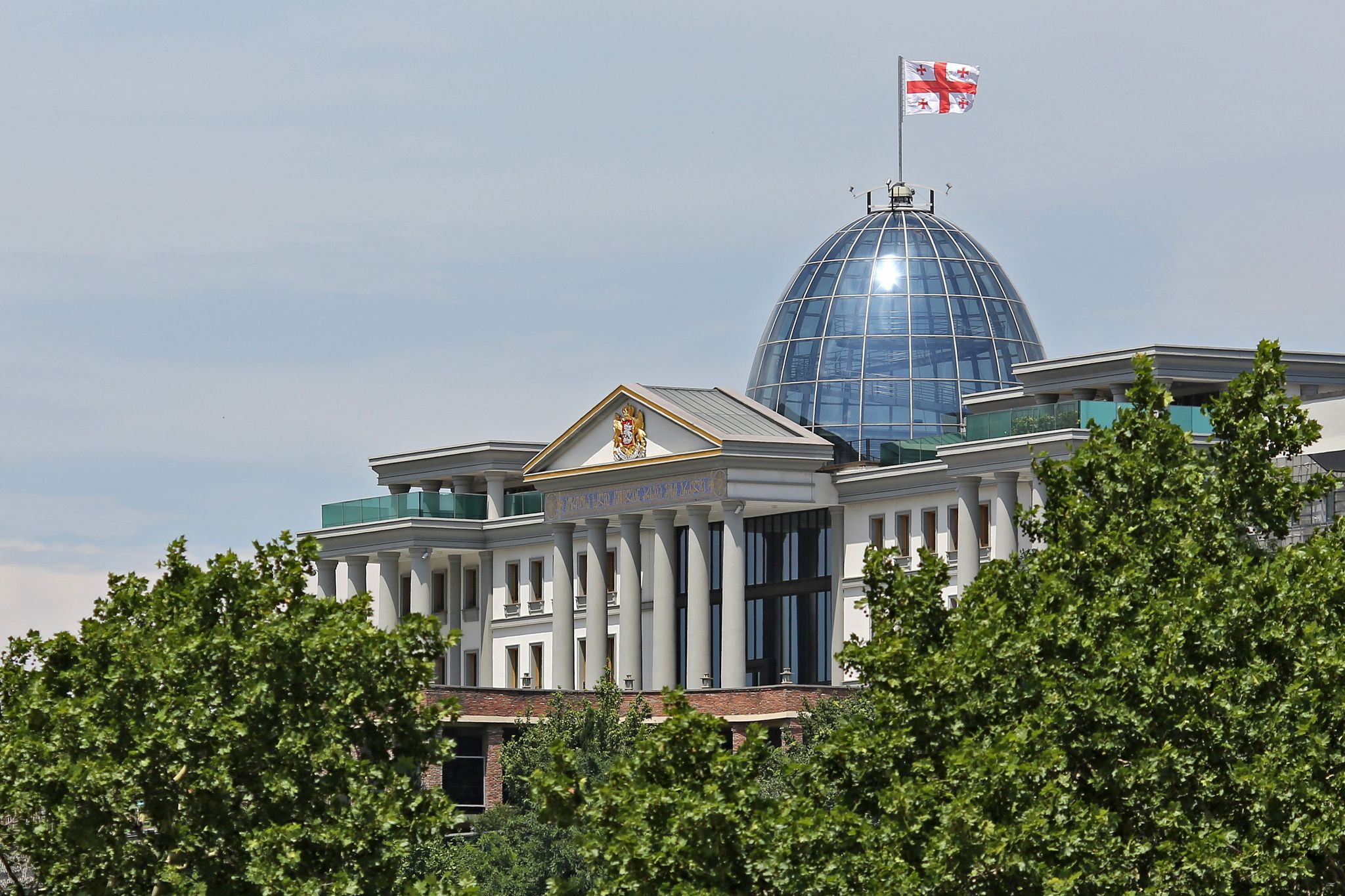 Der Präsidentenpalast In Der Georgischen Hauptstadt.