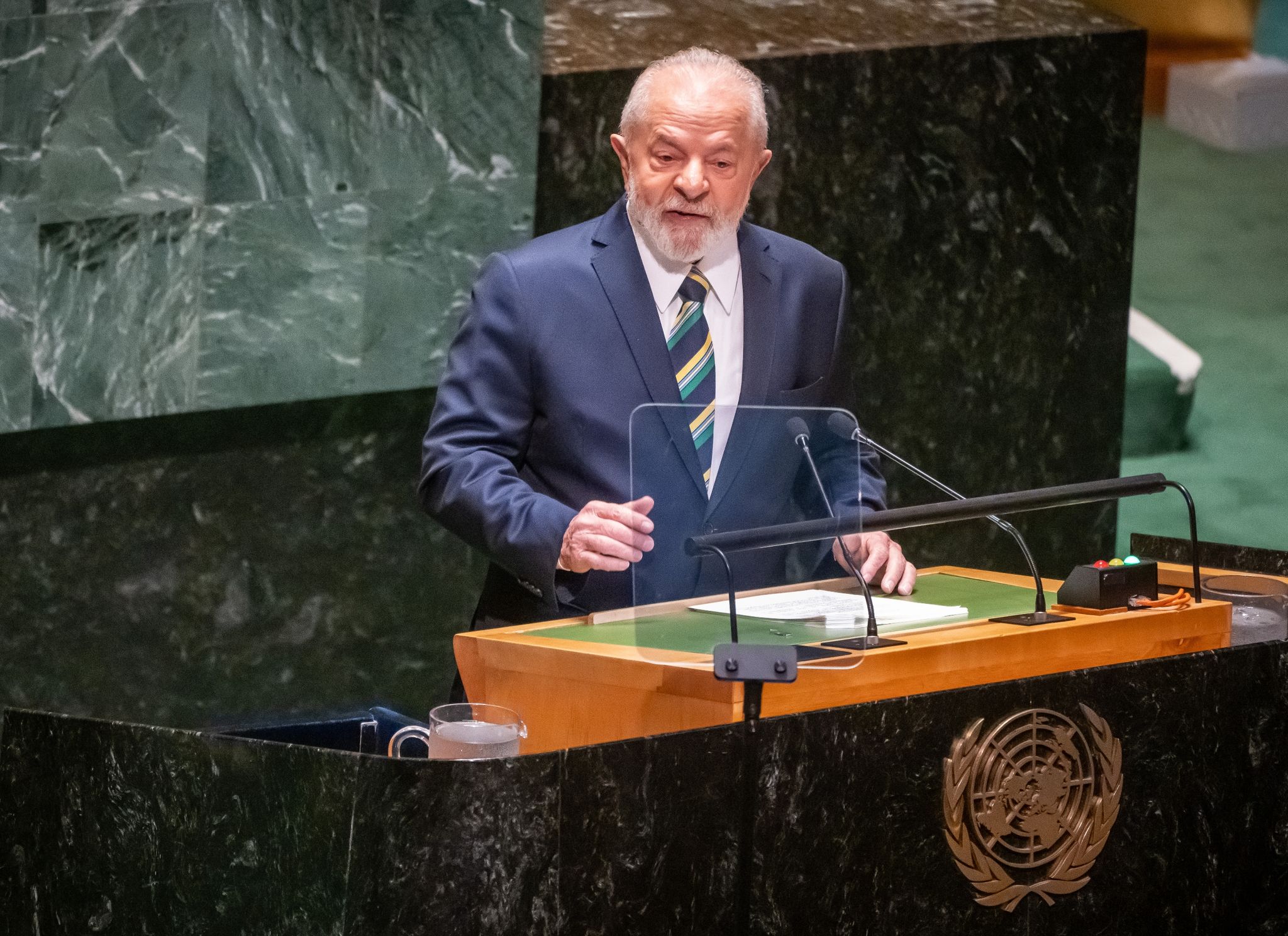 Ähnlich Wie Andere Linke Staatschefs In Lateinamerika Kritisiert Brasiliens Präsident Lula Den Russischen Angriffskrieg Gegen Die Ukraine Zwar, Hält Sich Mit Deutlichen Worten Gegenüber Moskau Aber Zurück.