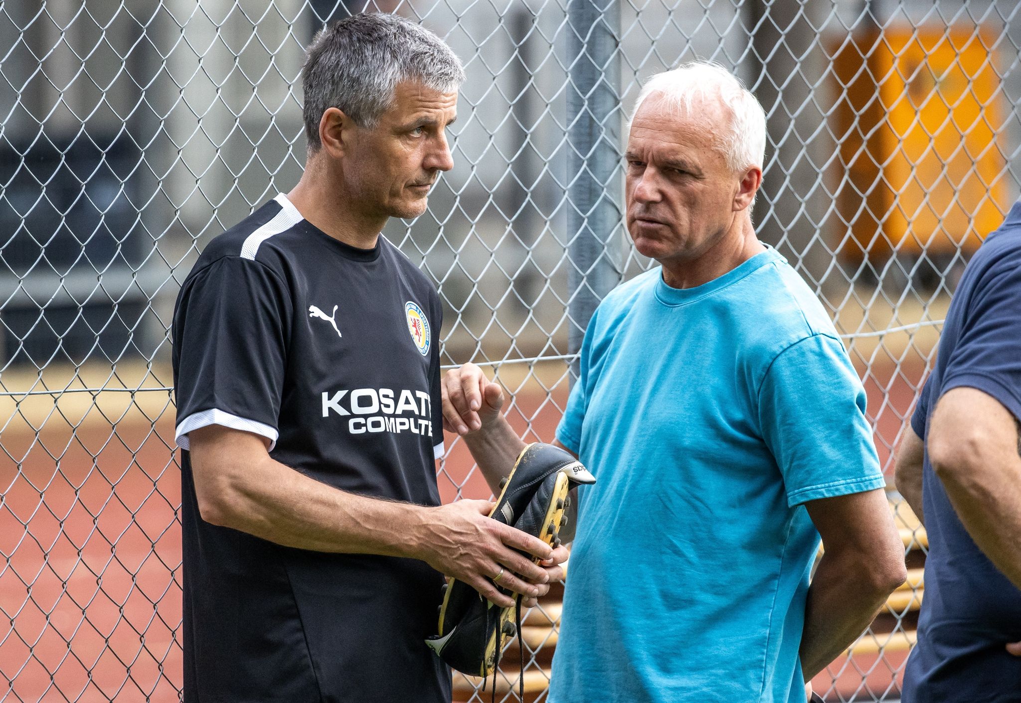 Braunschweigs Trainer Jens Härtel (l) Und Peter Vollmann, Geschäftsführer Sport.