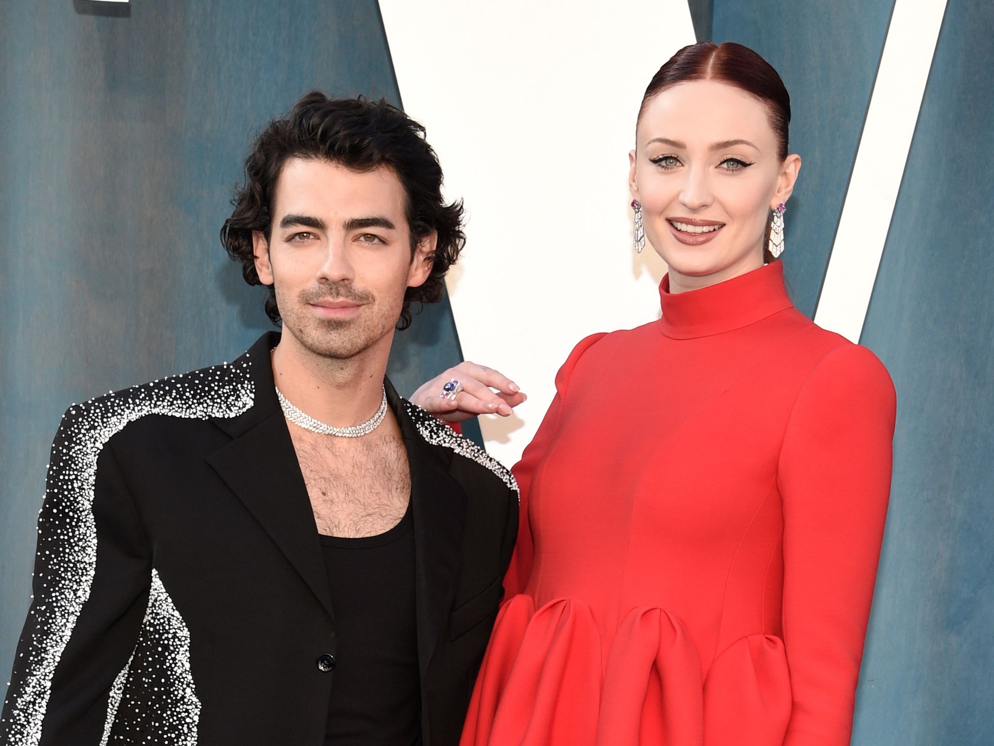 Die Britische Schauspielerin Sophie Turner Und Der US-Sänger Joe Jonas Gaben Vor Rund Zwei Wochen Ihre Scheidungspläne Bekannt.