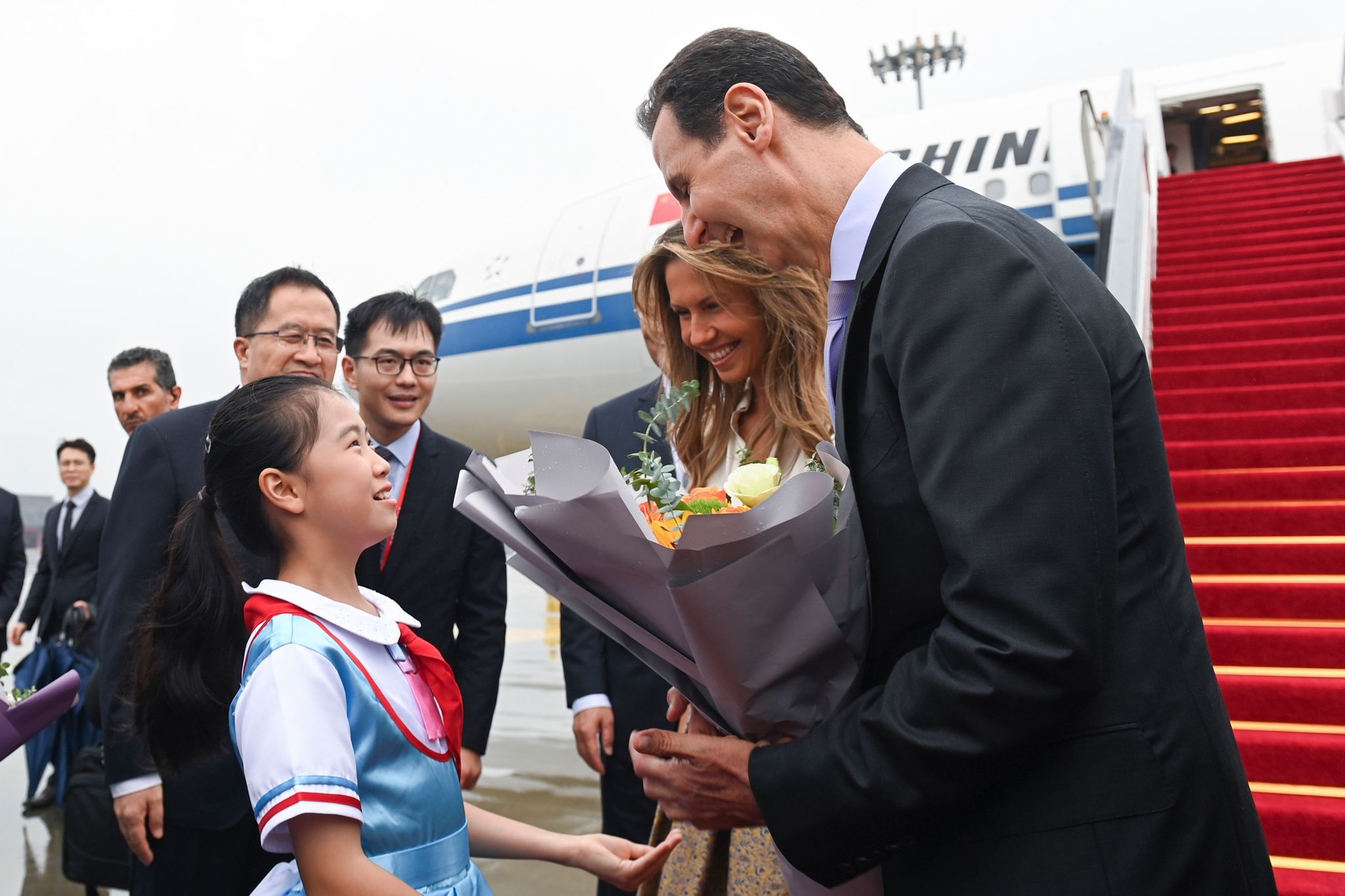 Der Syrische Präsident Baschar Al-Assad (r) Ist Zum Ersten Mal Seit 2004 Wieder Zu Besuch In China.
