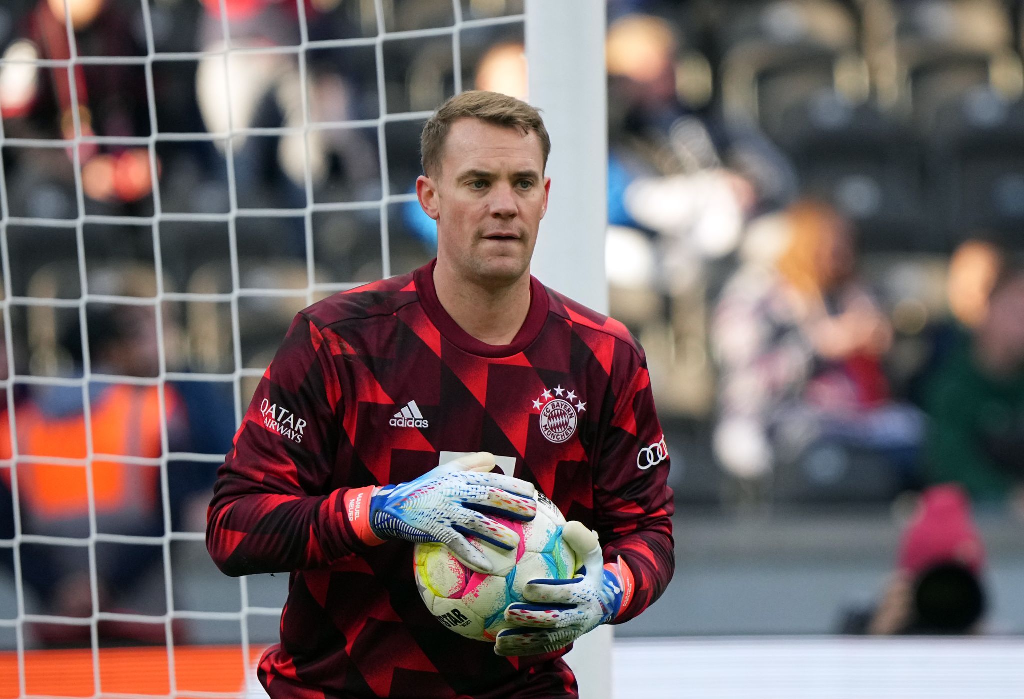 Torhüter Manuel Neuer Arbeitet An Seinem Comeback Beim FC Bayern.