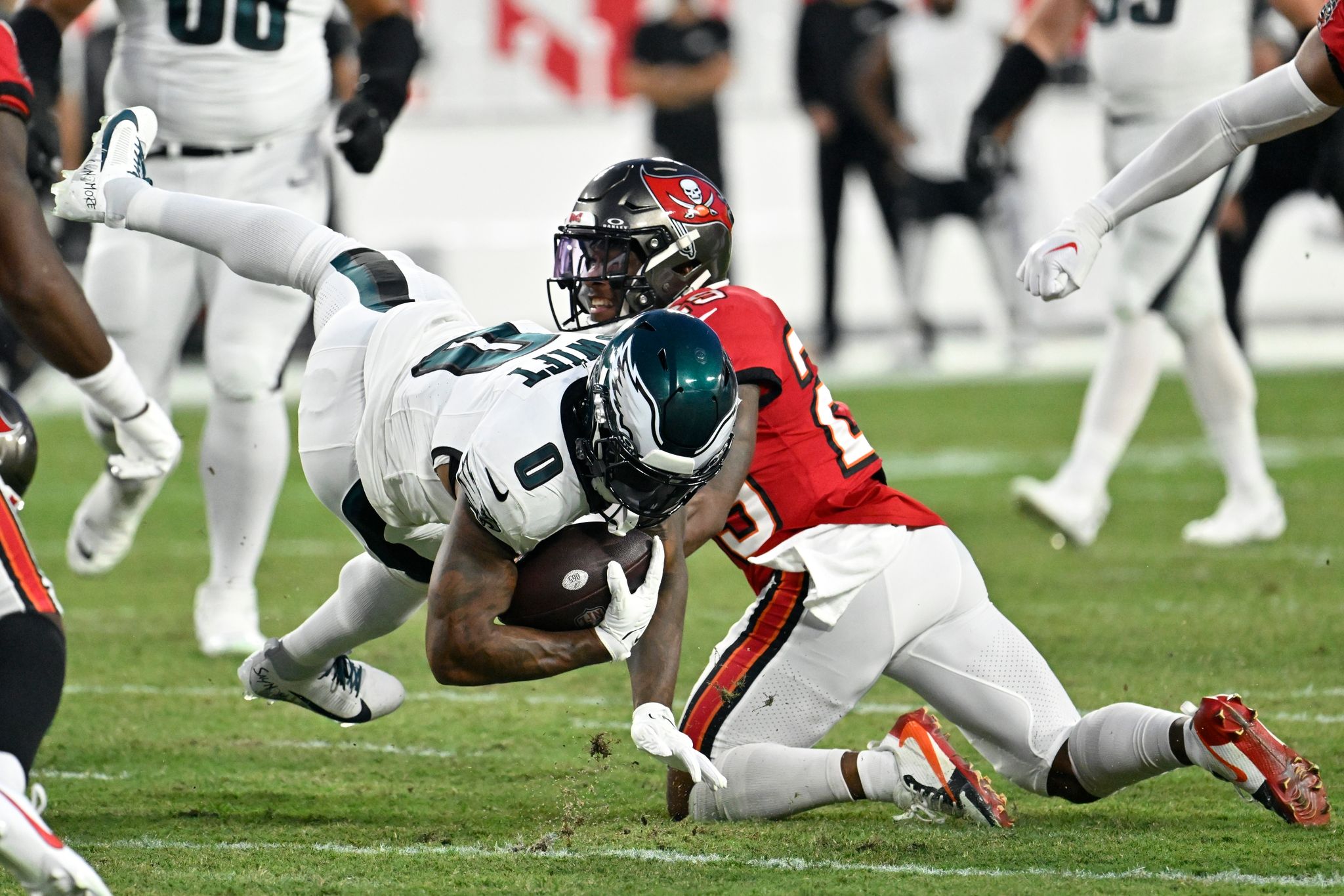 Eagles Ungeschlagen – Bengals Holen Ersten Saisonsieg