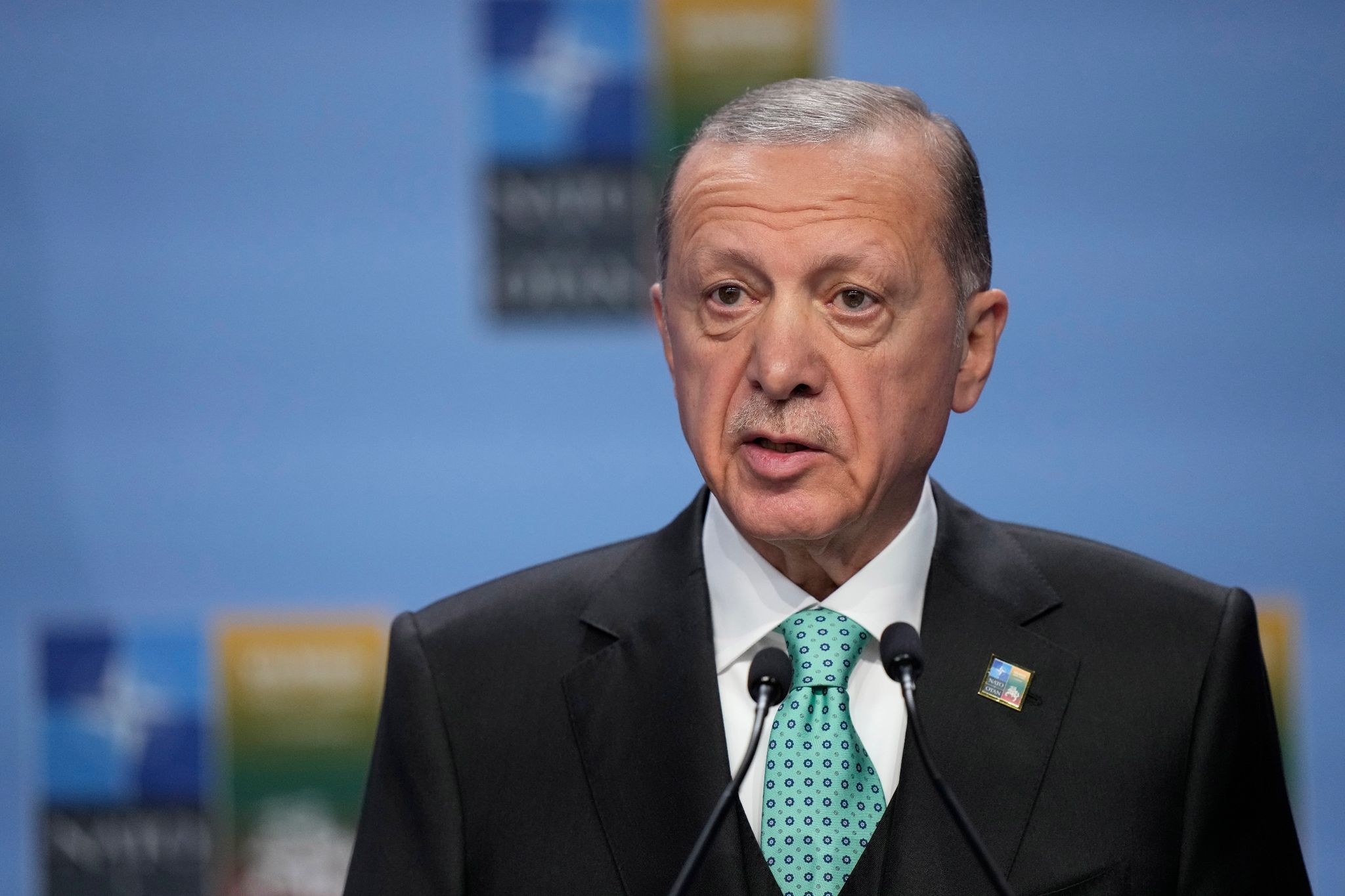 Das Türkische Parlament Um Präsident Erdogan Könnte Anfang Oktober über Den Nato-Beitritt Schwedens Abstimmen.