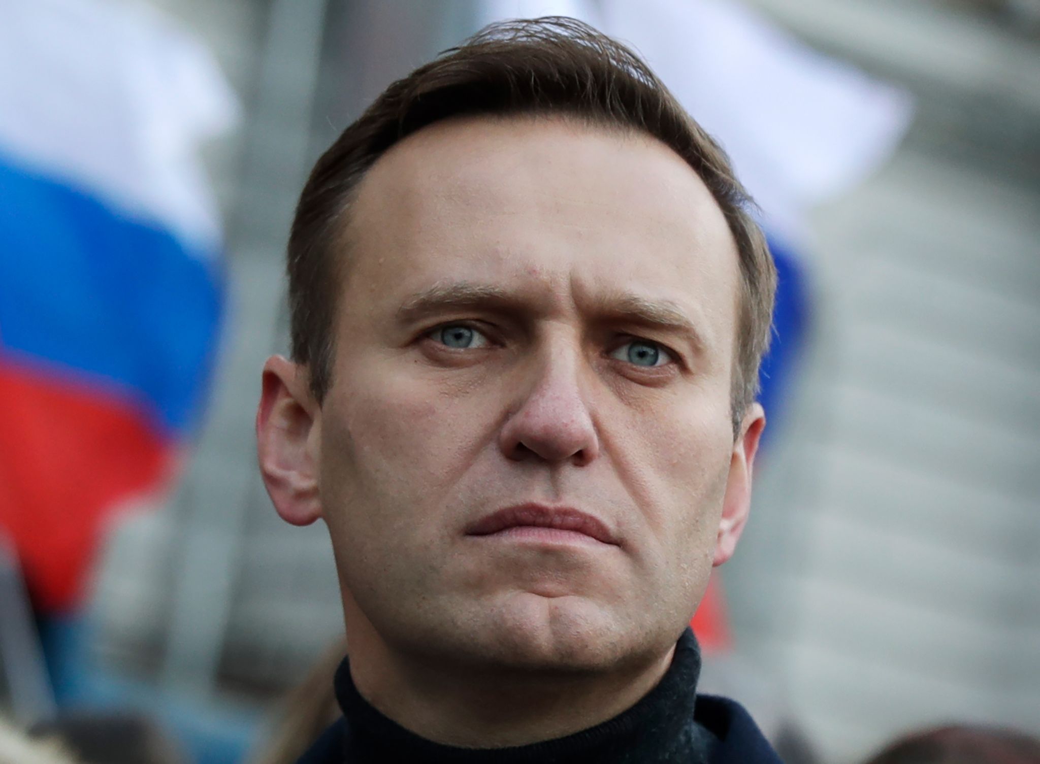 Die Russische Justiz Hat Regimekritiker Alexej Nawalny Verurteilt, Weil Er Angeblich Eine Extremistische Organisation Gegründet Und Finanziert Haben Soll.