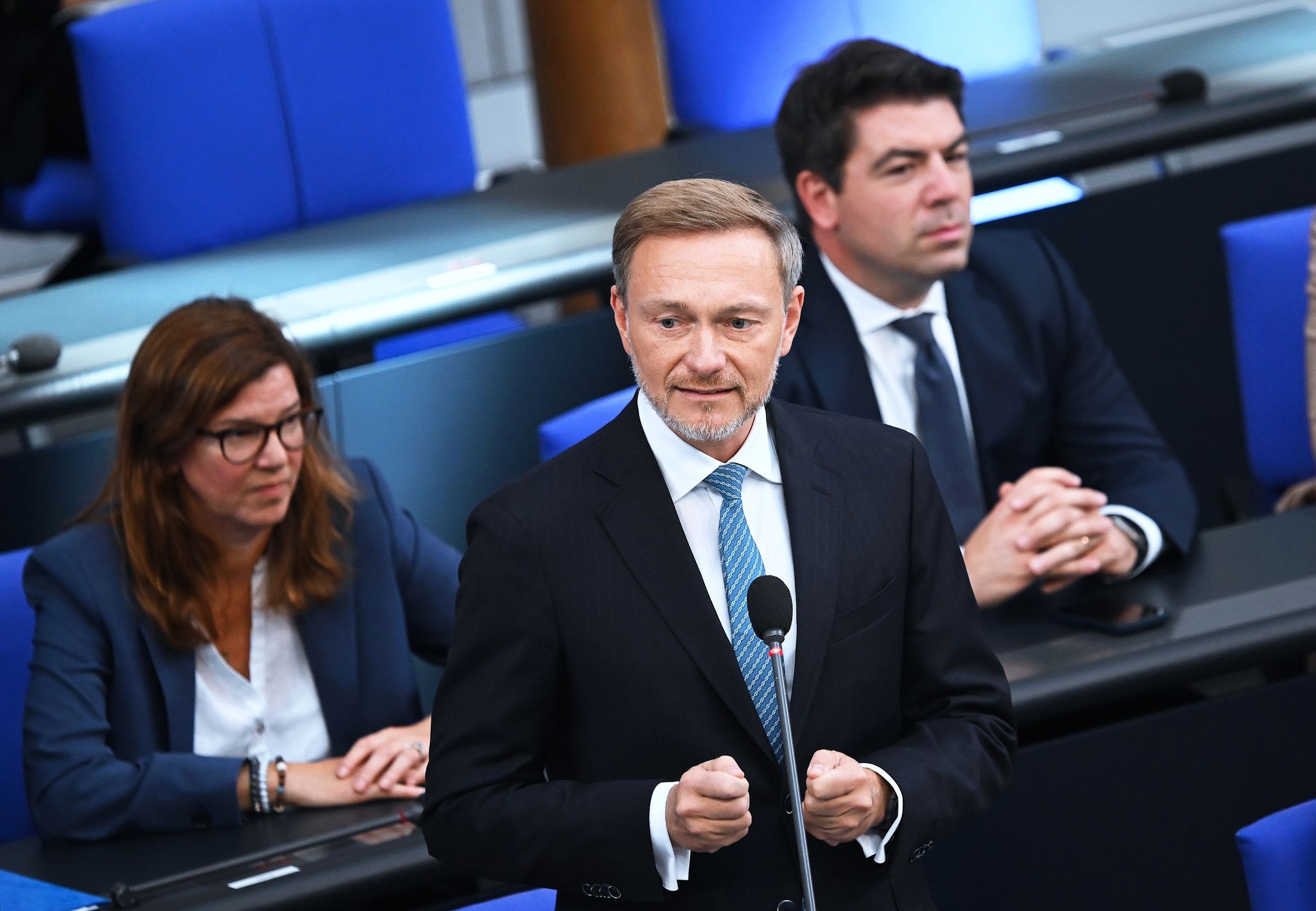 Bundesfinanzminister Christian Lindner (FDP, M) Will 2025 Bürgerinnen Und Bürger Mit Dem Klimageld Entlasten.