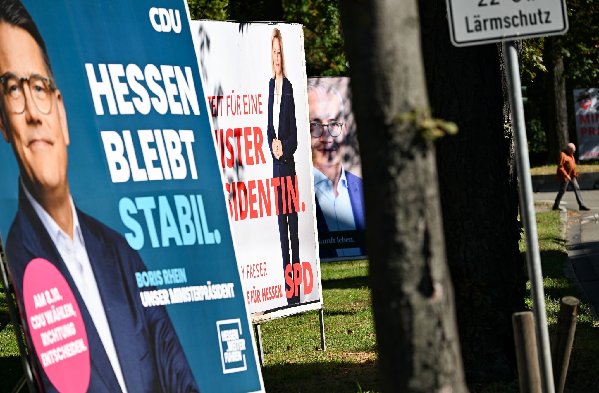 In Gut Einer Woche Wird In Hessen Und Bayern Gewählt. Was Sagen Aktuelle Umfragen?