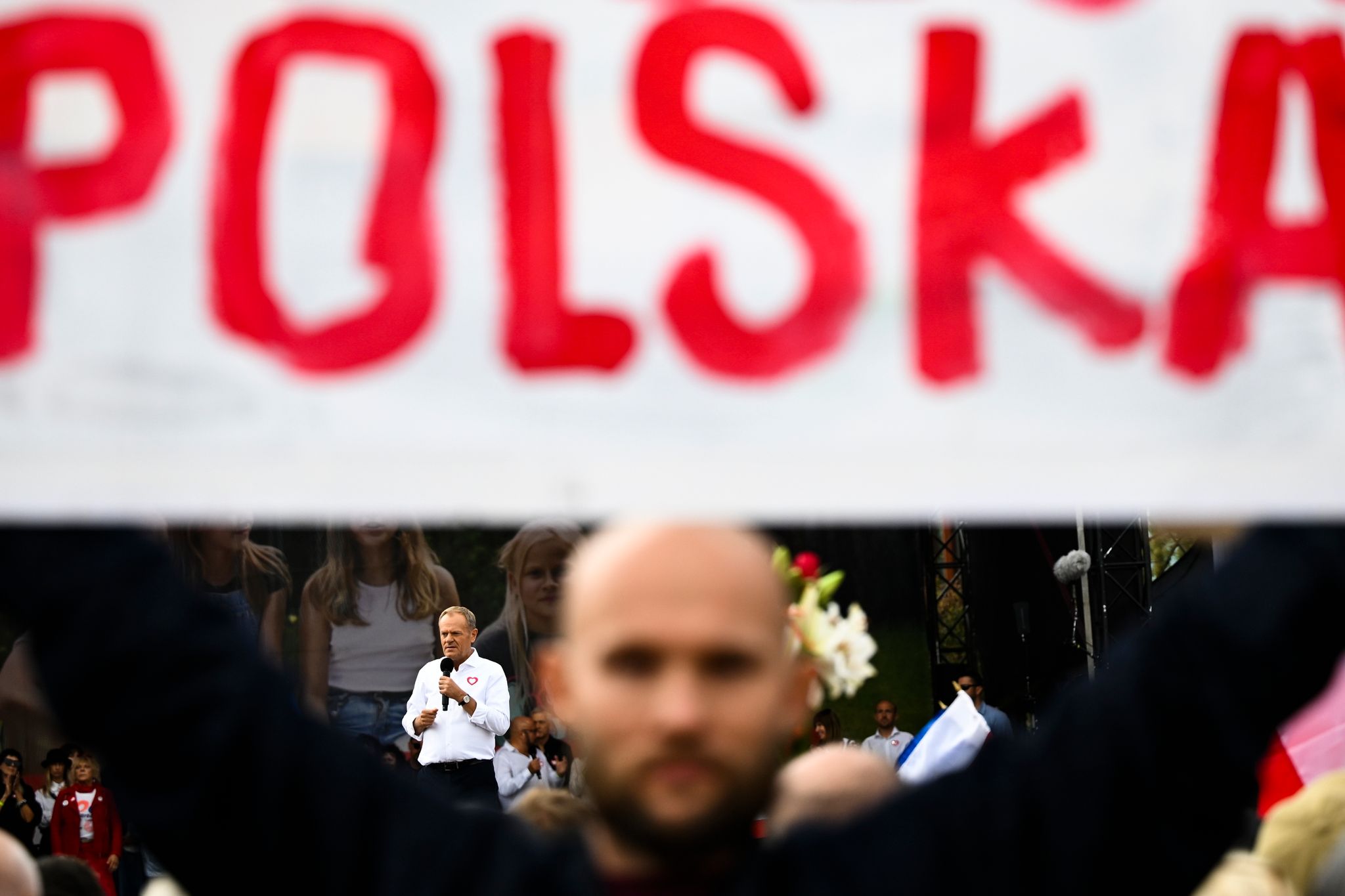 Oppositionsführer Donald Tusk Spricht Während Des Marsches Zur Unterstützung Der Opposition Gegen Die Populistische Regierungspartei Recht Und Gerechtigkeit (PiS).