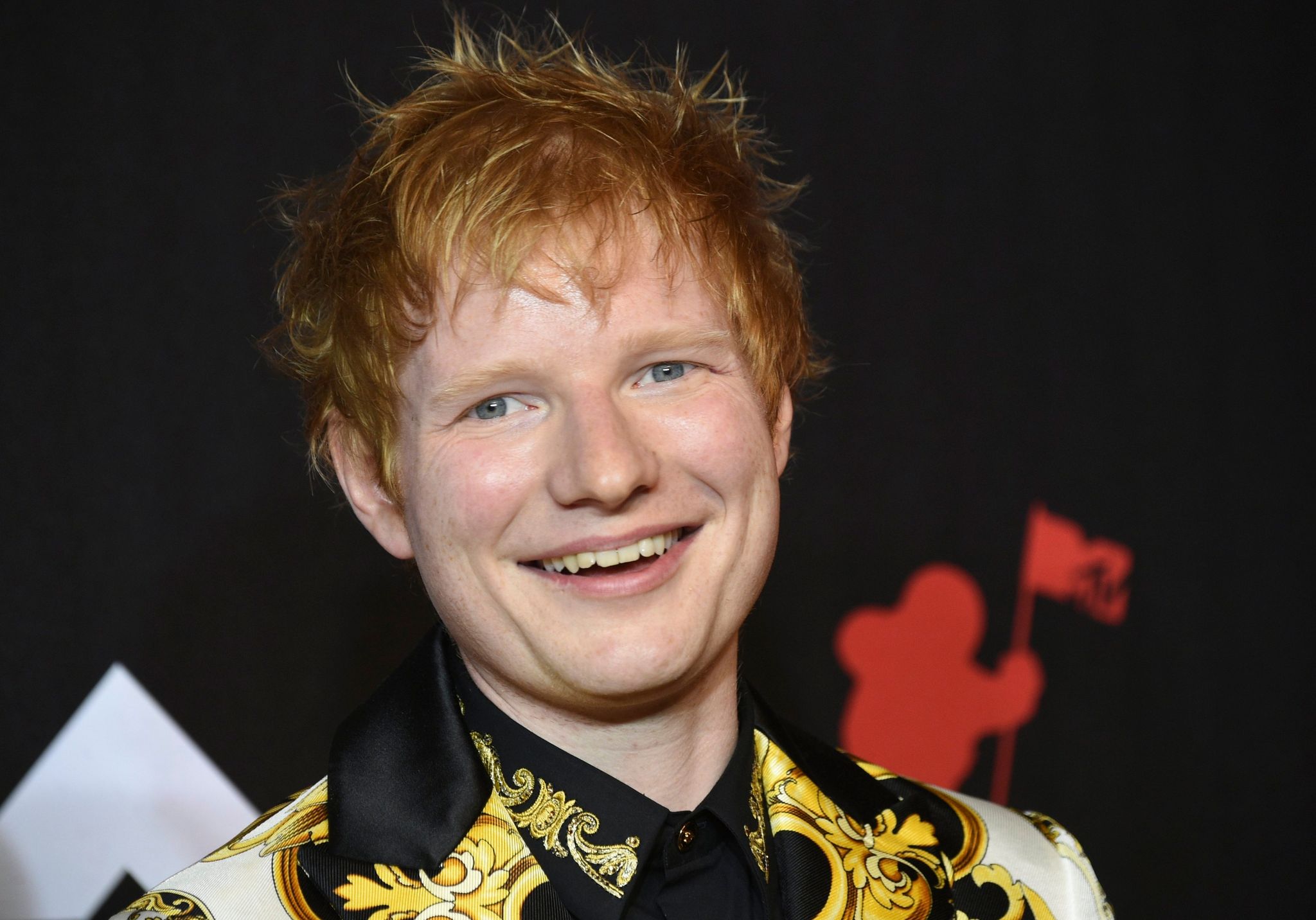Ed Sheeran Erzählt Geschichten Von Freunden