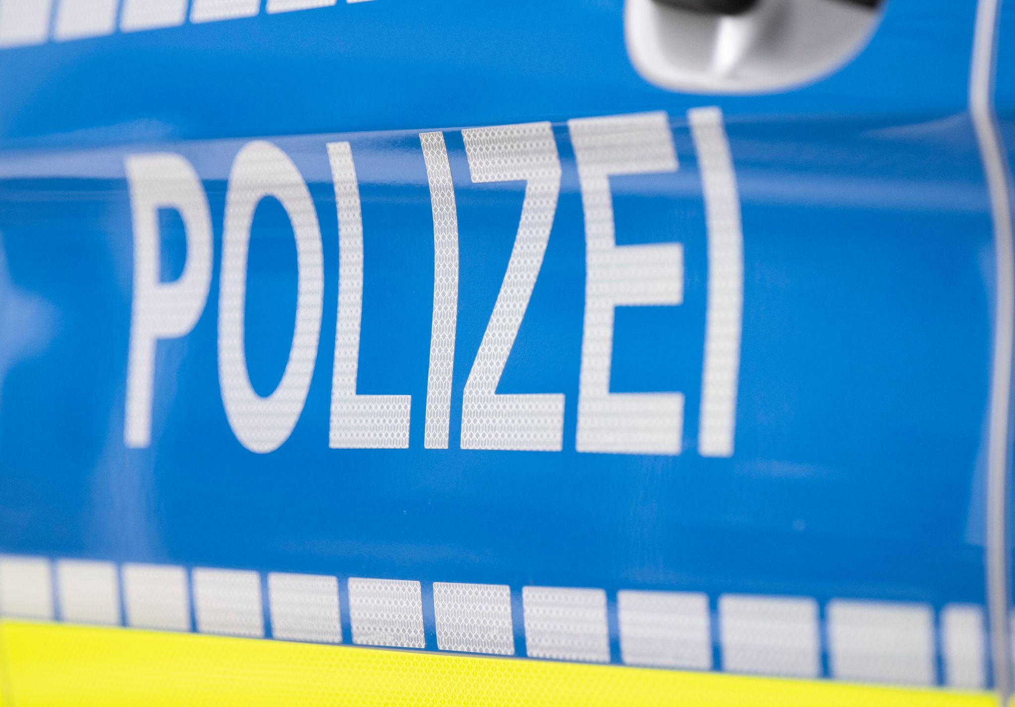 Die Polizei Hat In Wolfsburg Einen Alkoholisierten Autofahrer Angehalten. Die Ausrede Des Mannes Brachte Die Beamten Zum Schmunzeln.