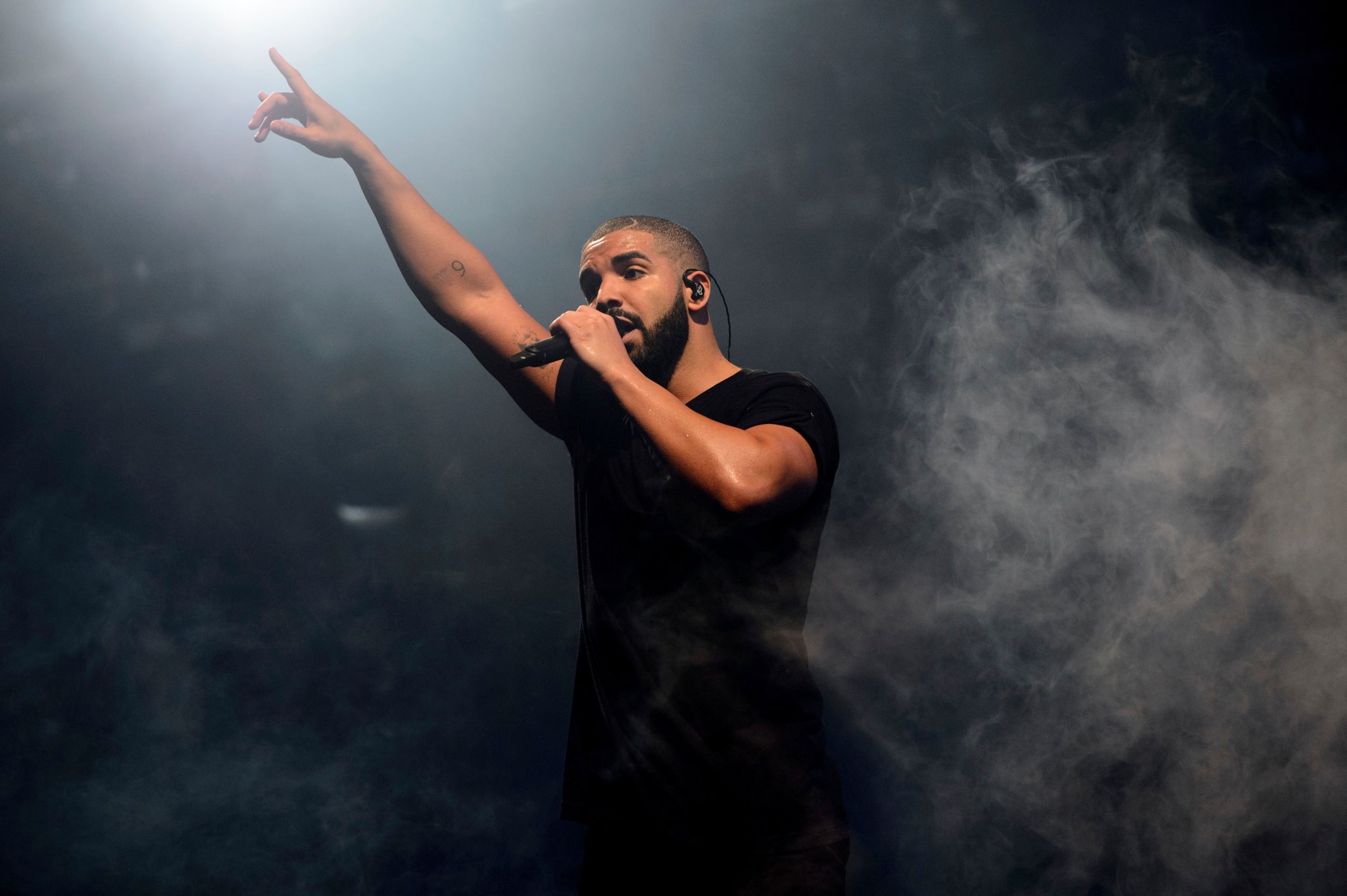 Der Kanadische Rapper Drake Will Sich Auf Seine Gesundheit Konzentrieren Und Vorläufig Keine Musik Mehr Machen.