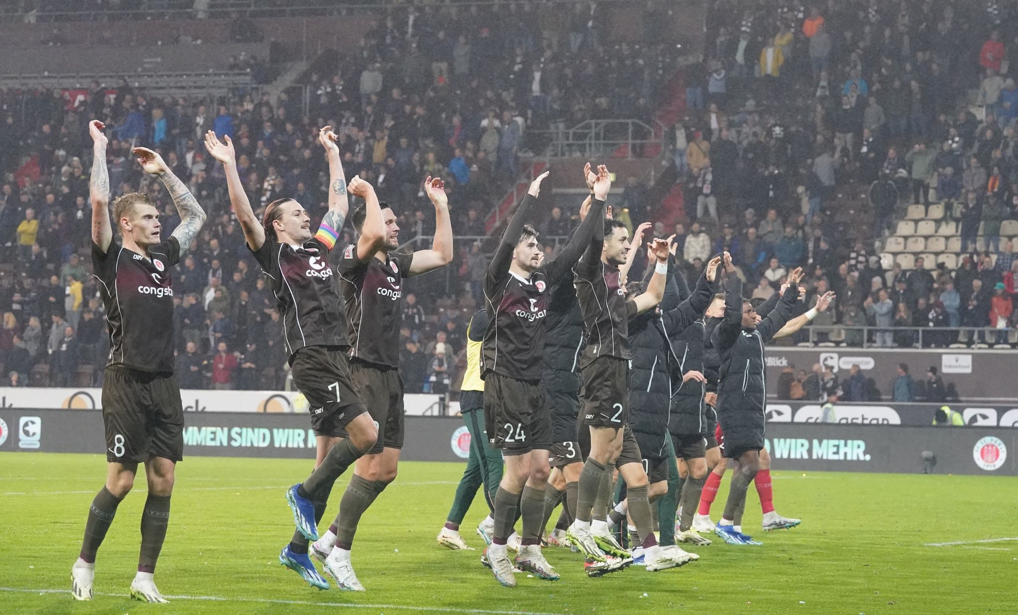 Der FC St. Pauli Ist Die Mannschaft Der Stunde In Der 2. Liga.