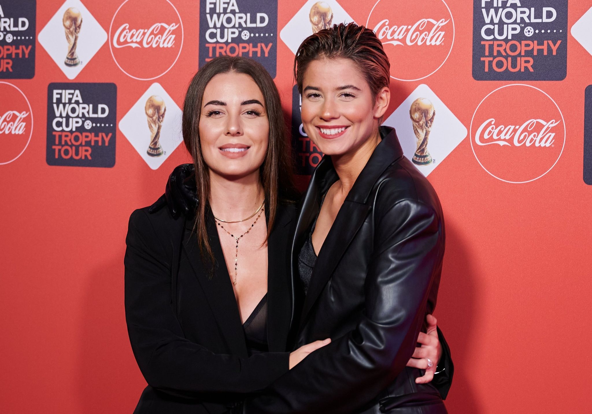 Hanna Sökeland (r) Und Jessica Huber 2022 In Berlin.