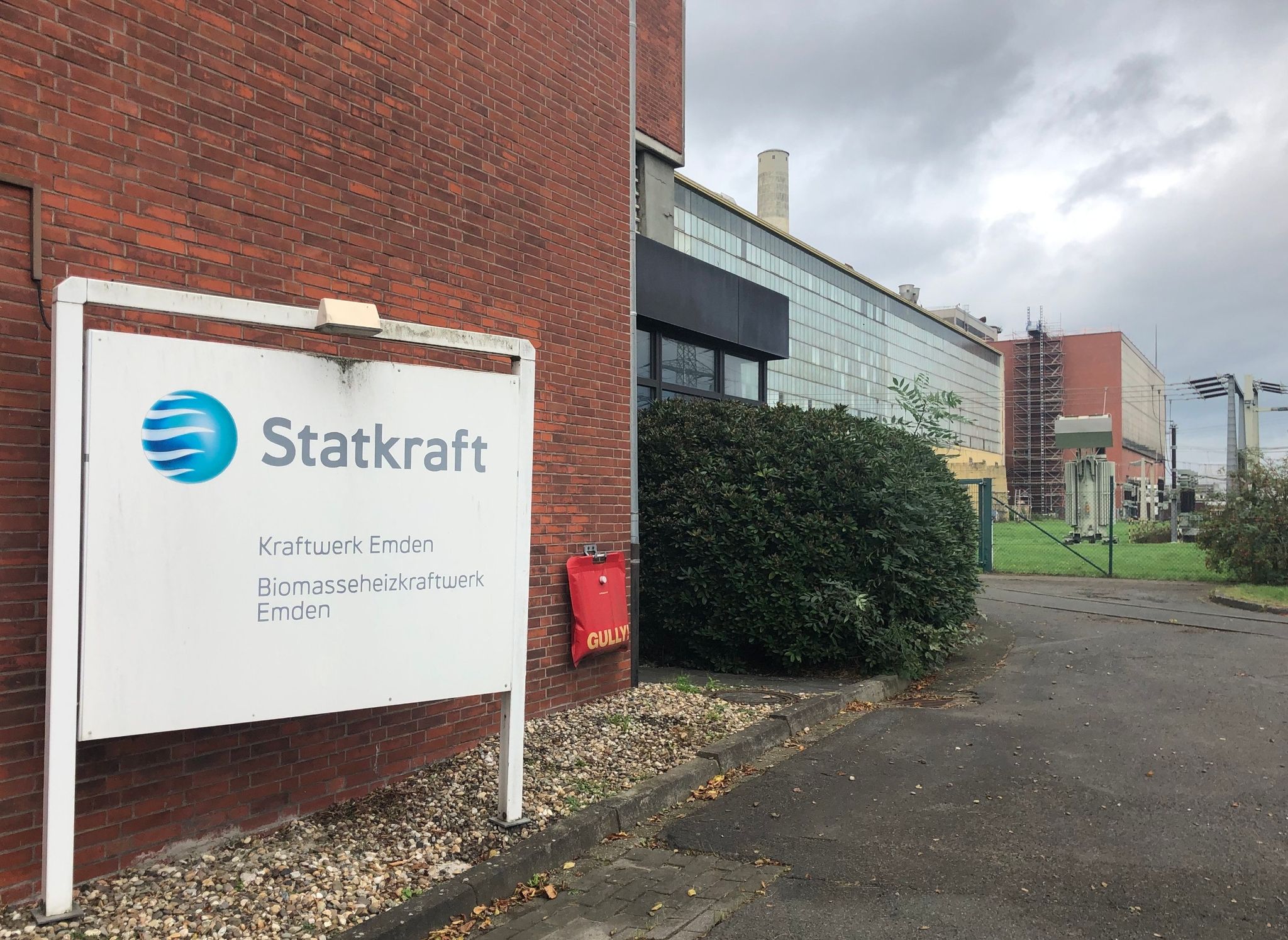 Ein Schild Des Energiekonzers Statkraft.