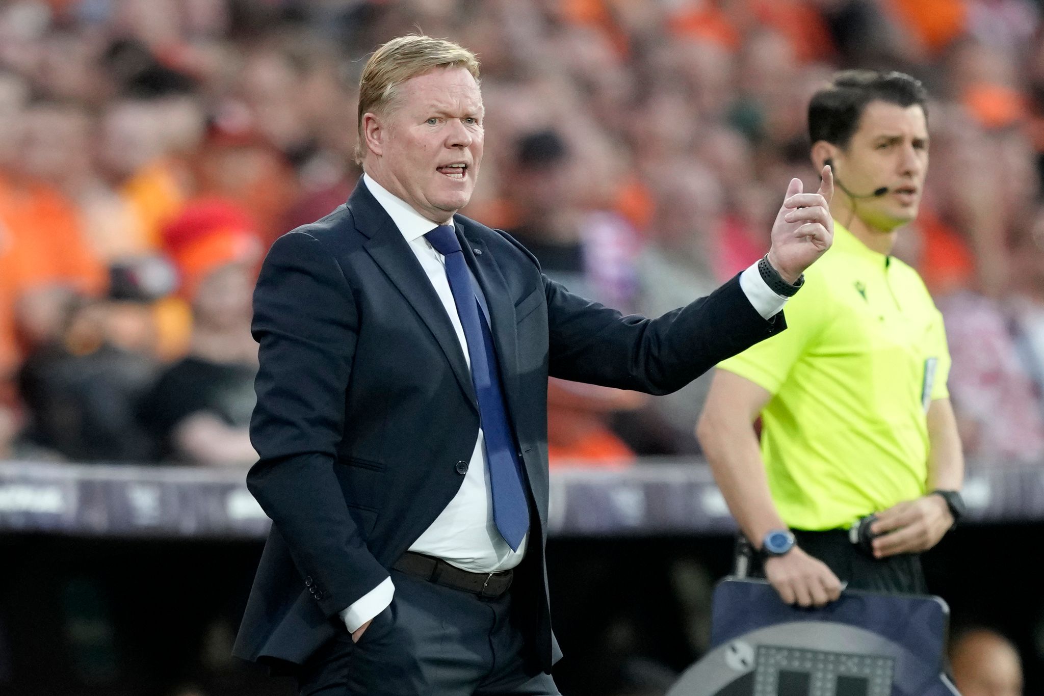 Bondscoach Ronald Koeman Steht Mit Den Niederlanden Unter Druck.