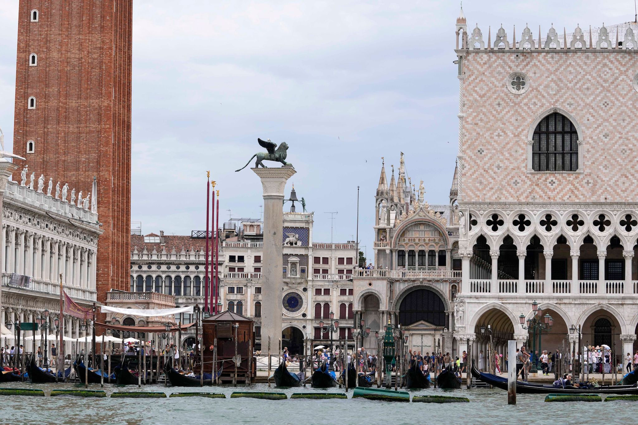 Blick Vom Wasser Auf Den Markusplatz: In Venedig Ist Es Erneut Zu Einem Busunglück Gekommen. (Symbolbild)